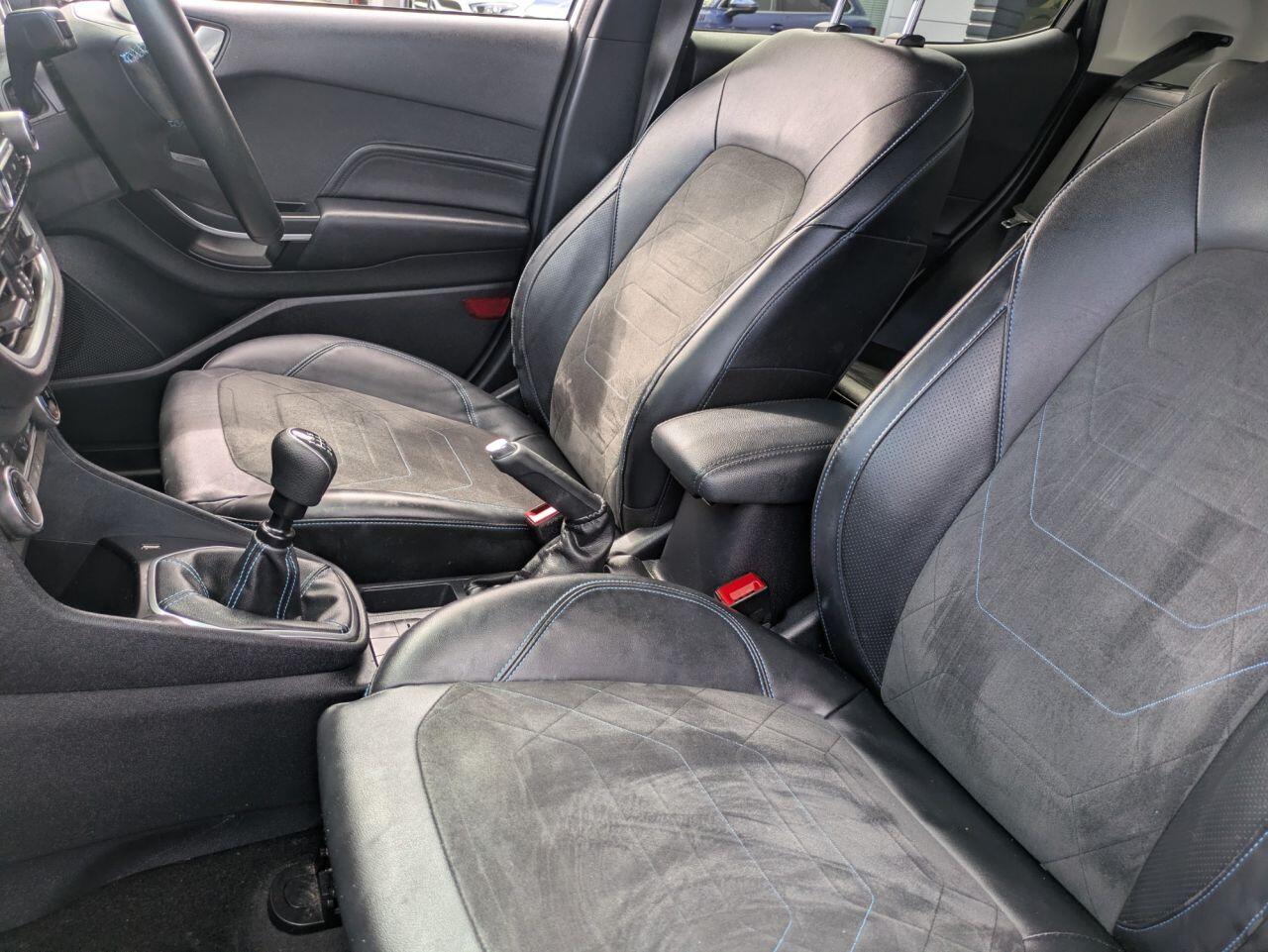 Ford Fiesta view 9