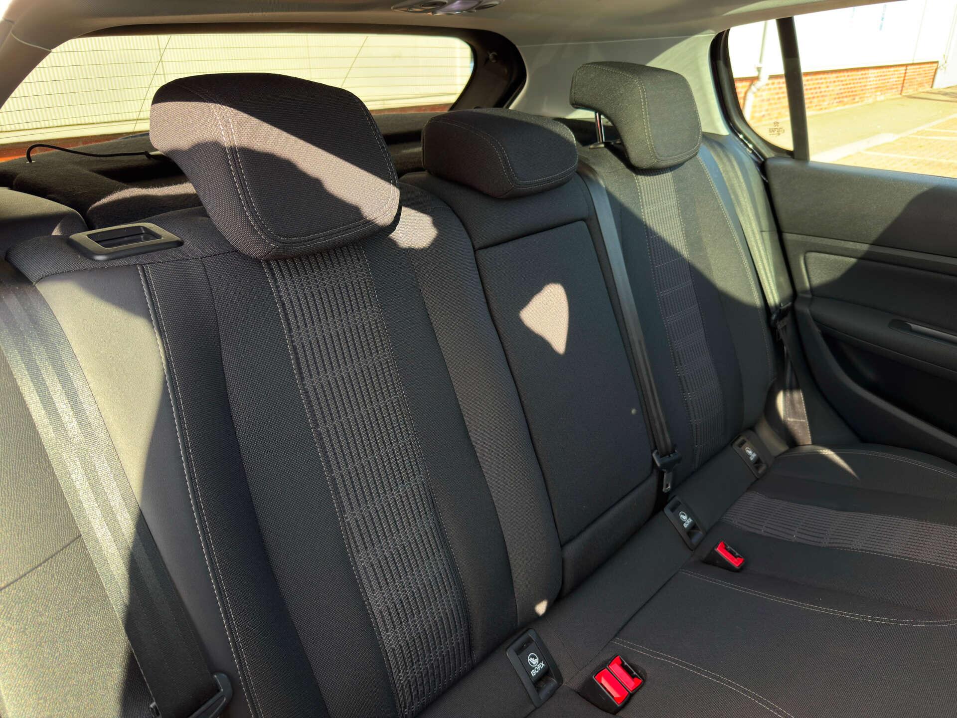 Peugeot 308 view 15