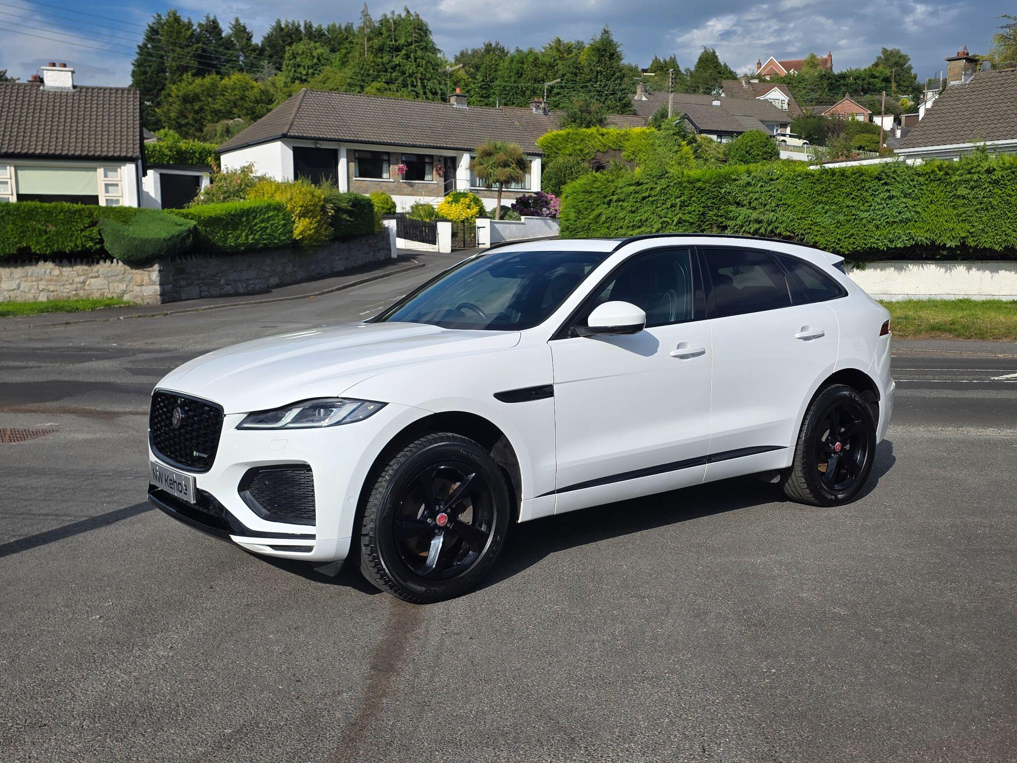 Jaguar F-Pace view 7