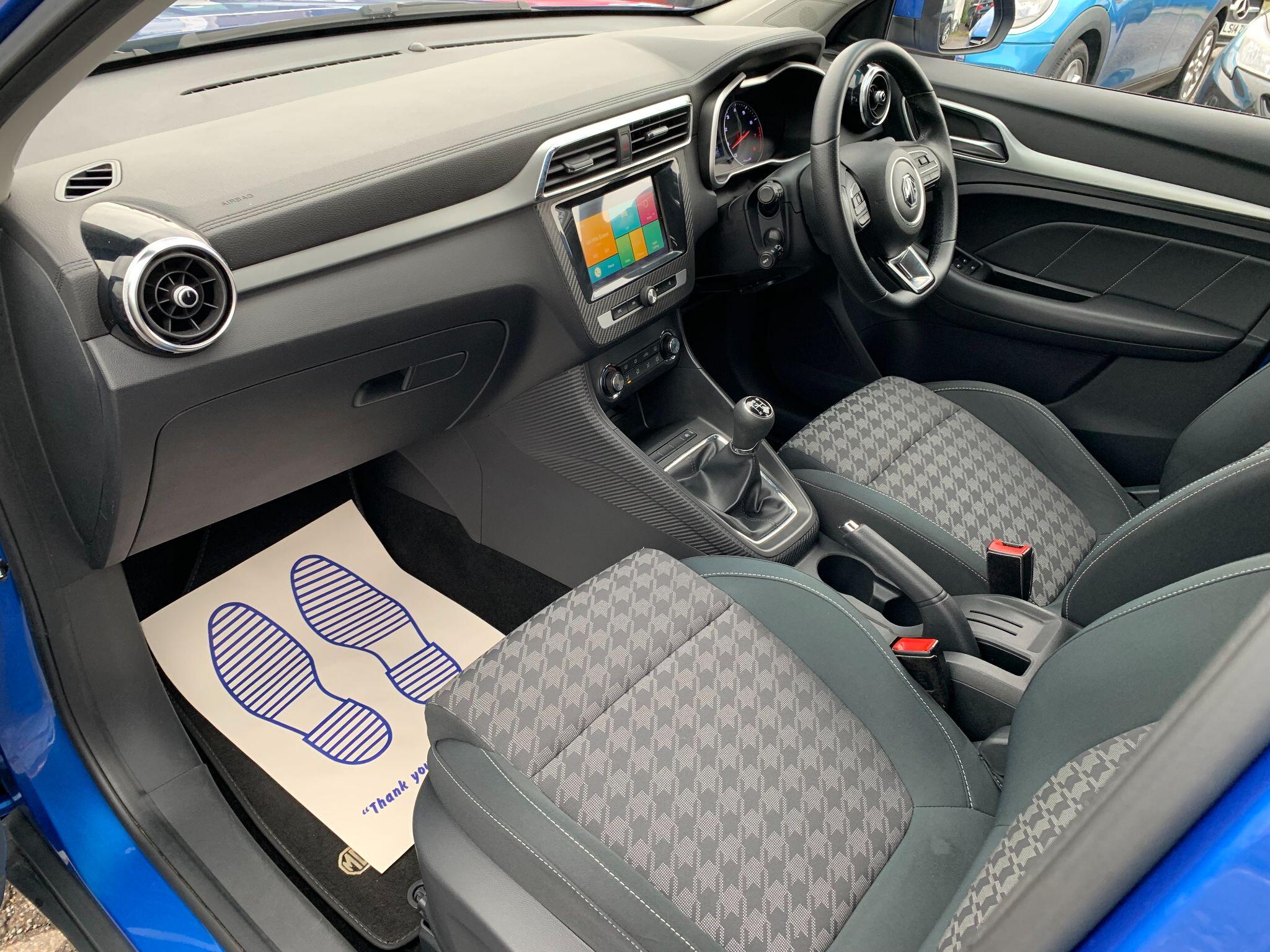 MG MG ZS view 24