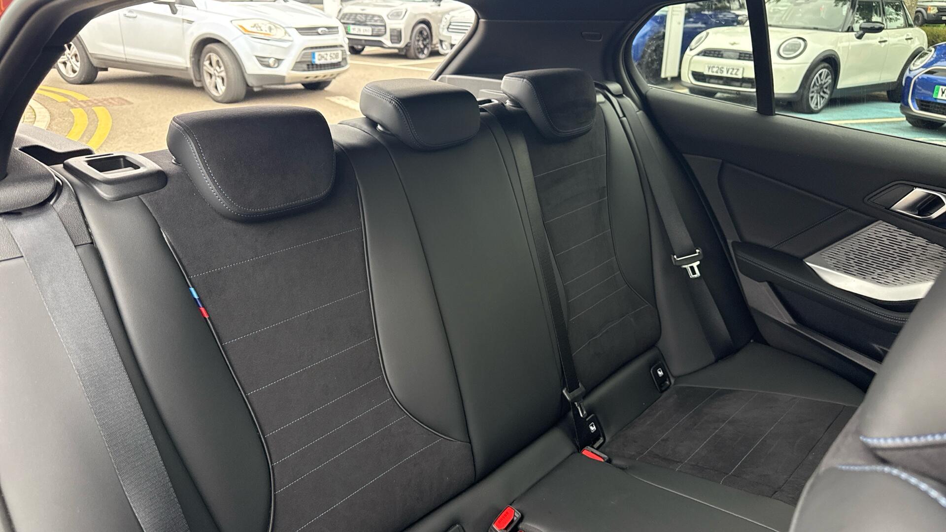 BMW 1 Series view 12