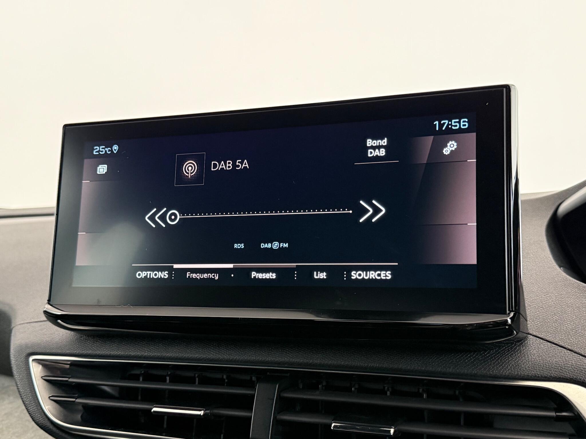 Peugeot 3008 view 26
