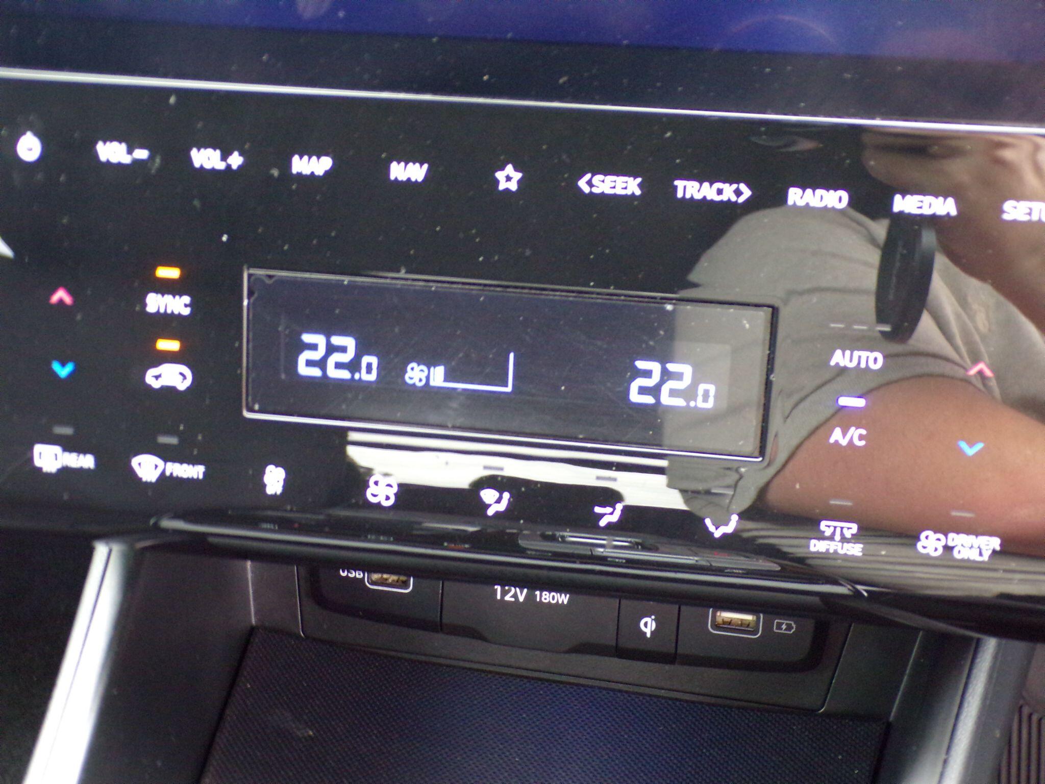 Hyundai Tucson view 25