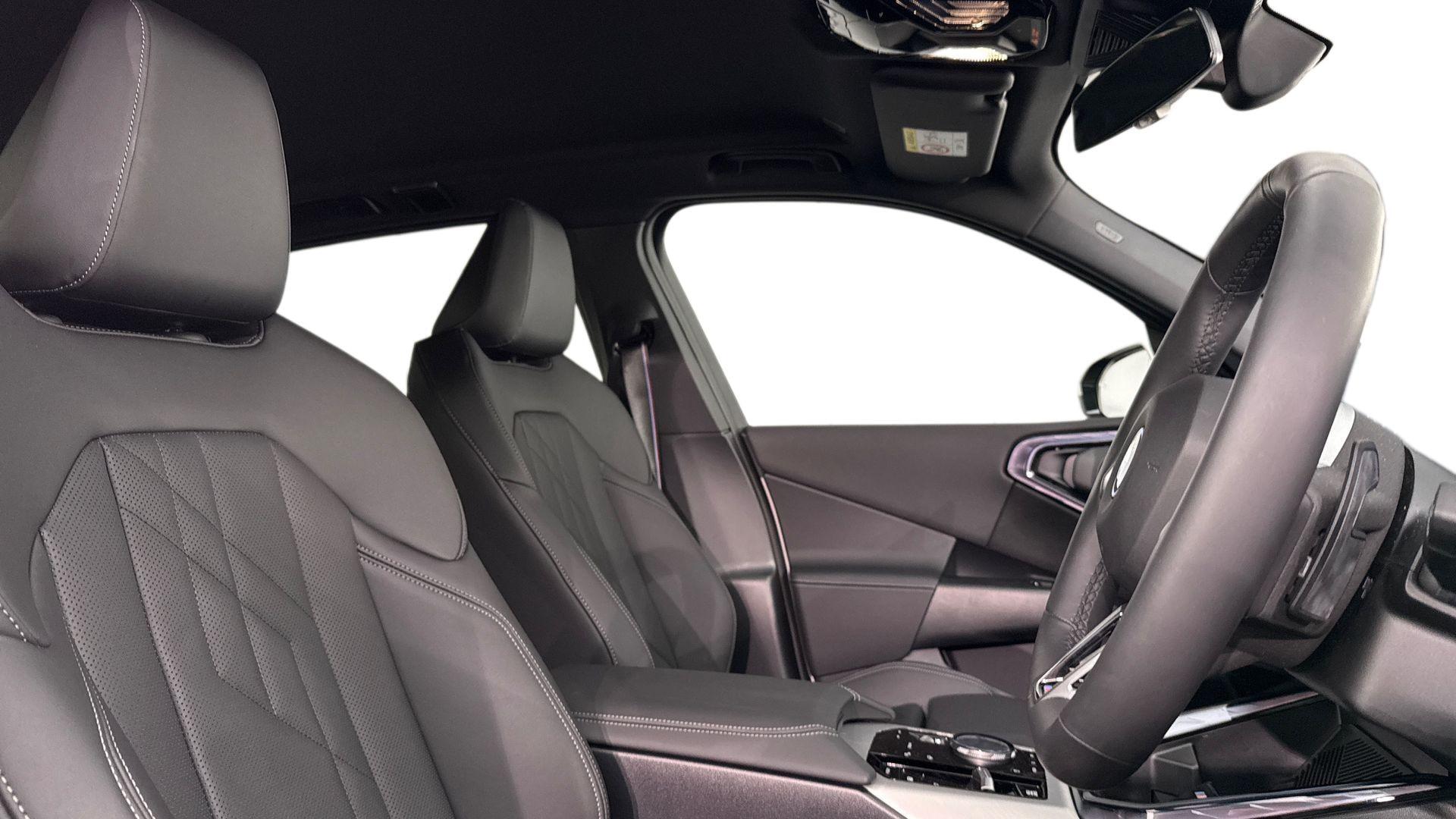 BMW X3 view 11