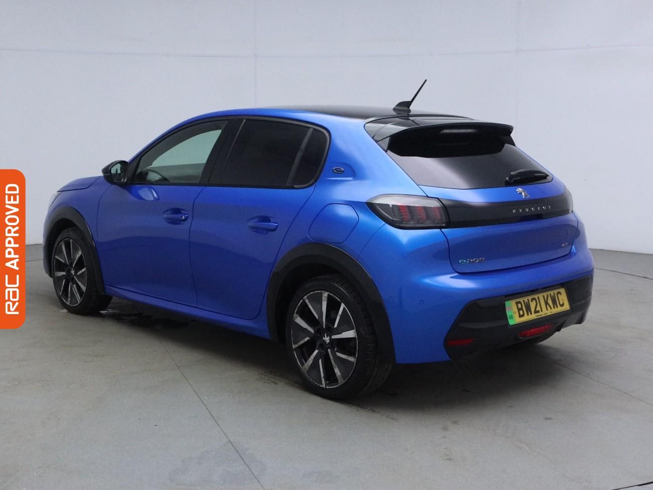 Peugeot e-208 view 5