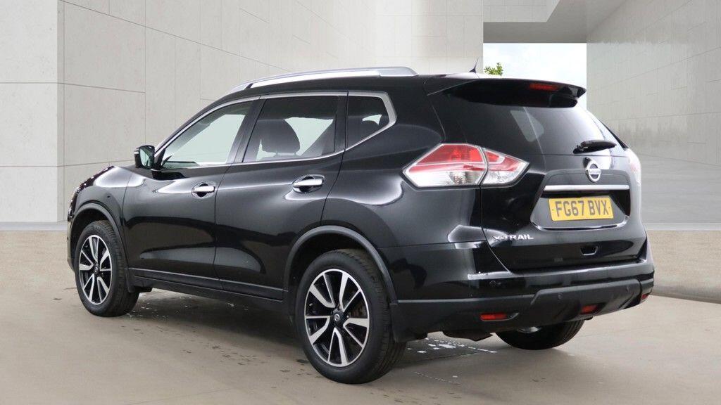 Nissan X-Trail view 5