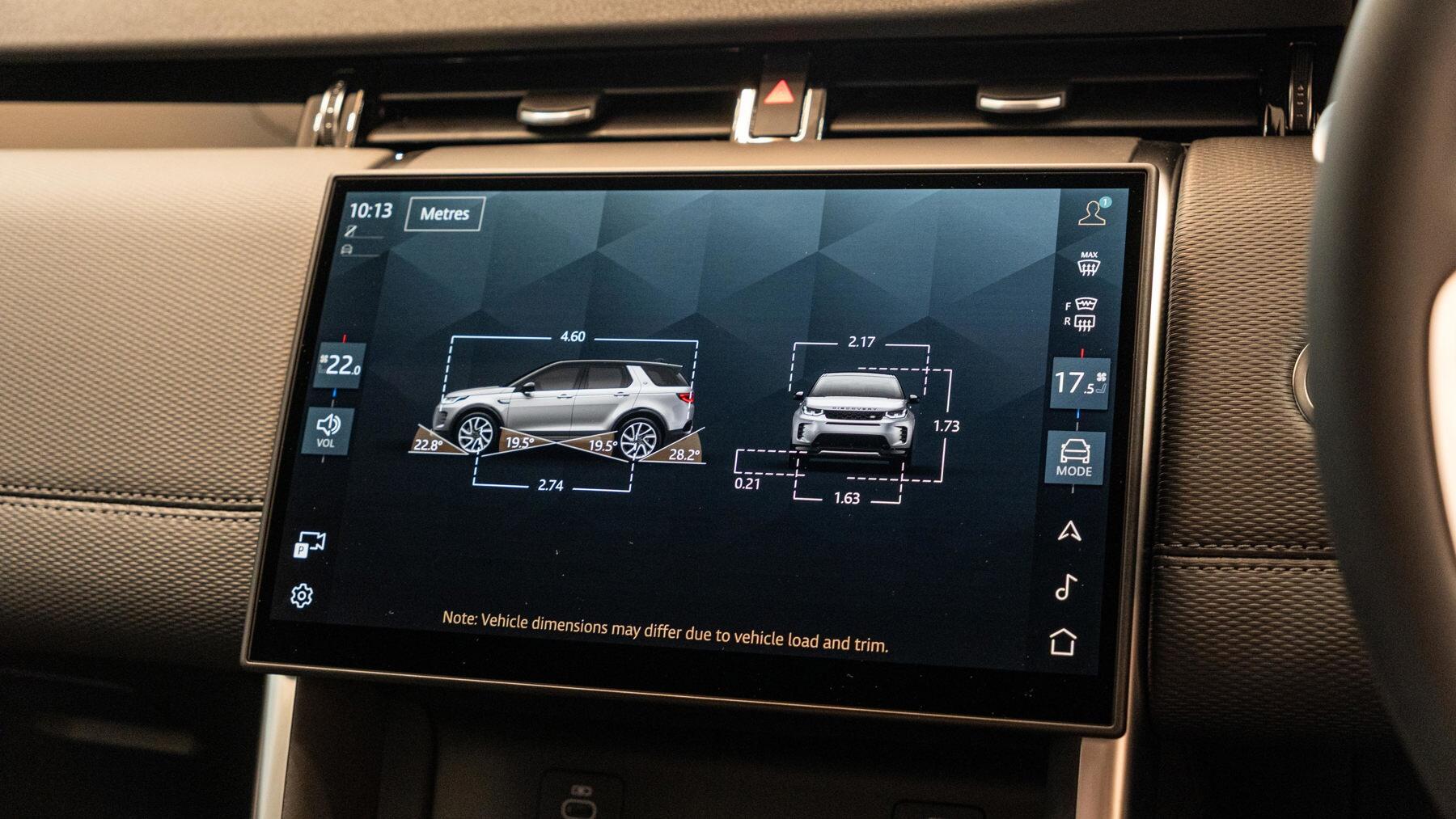 Land Rover Discovery Sport view 36