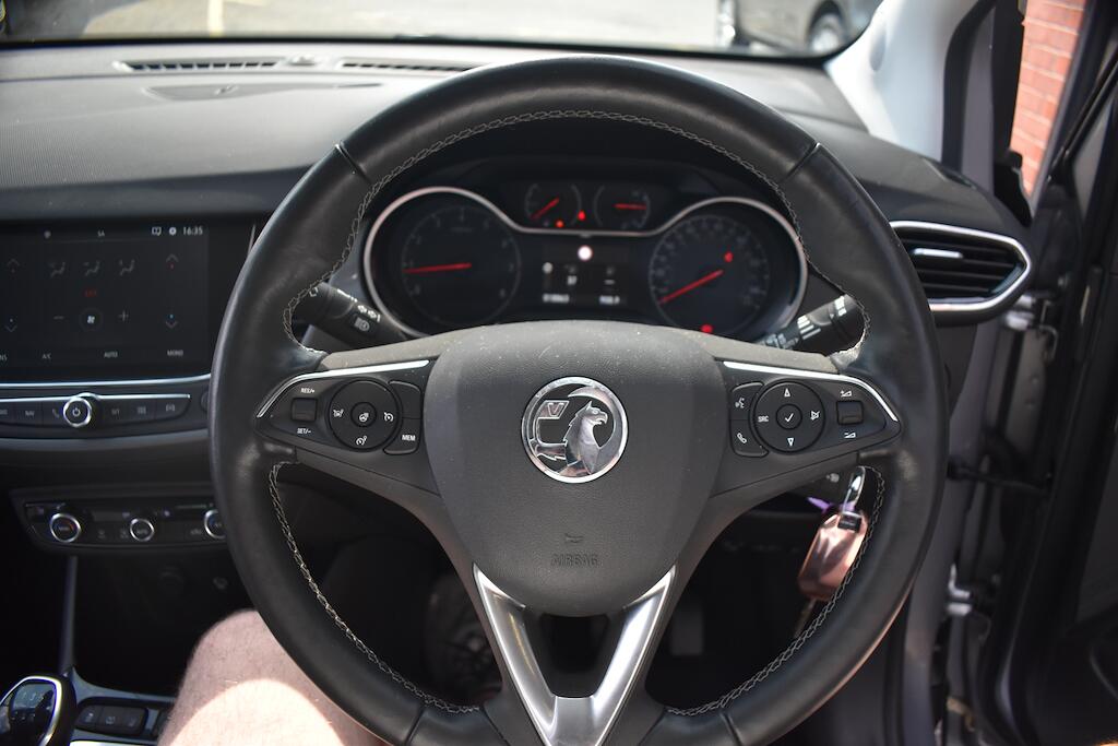 Vauxhall Crossland view 52