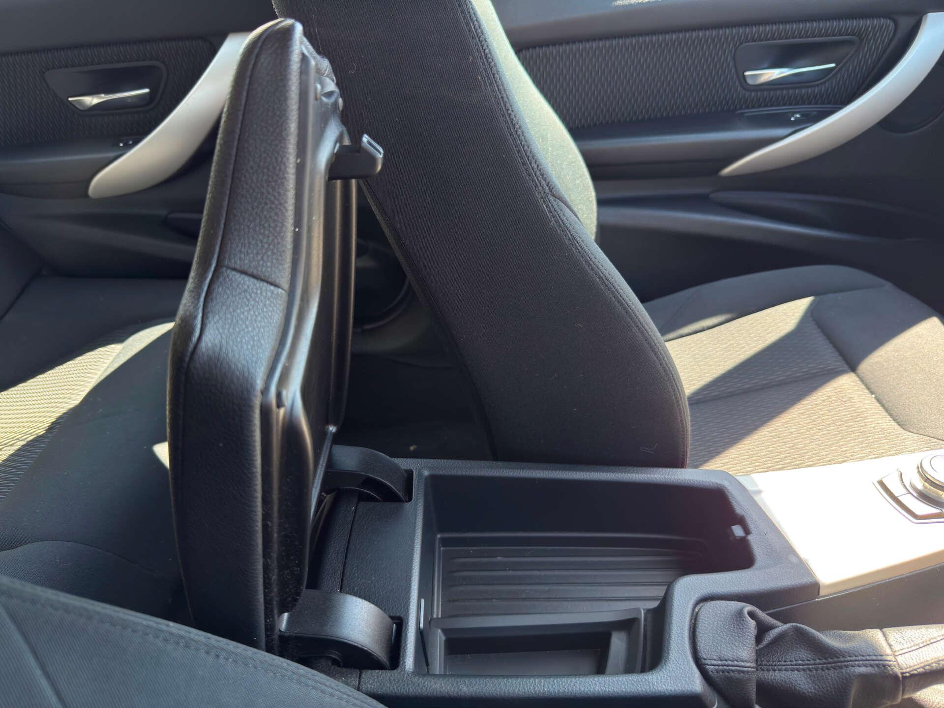 BMW 3 Series view 66