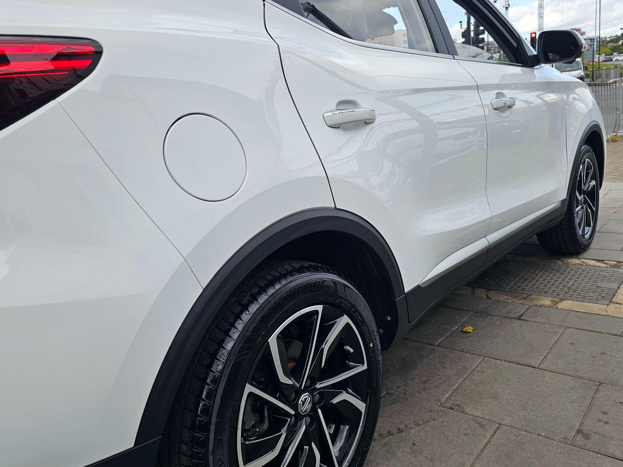 MG ZS view 14