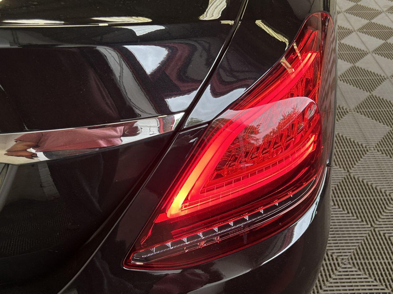 Mercedes-Benz C Class view 21