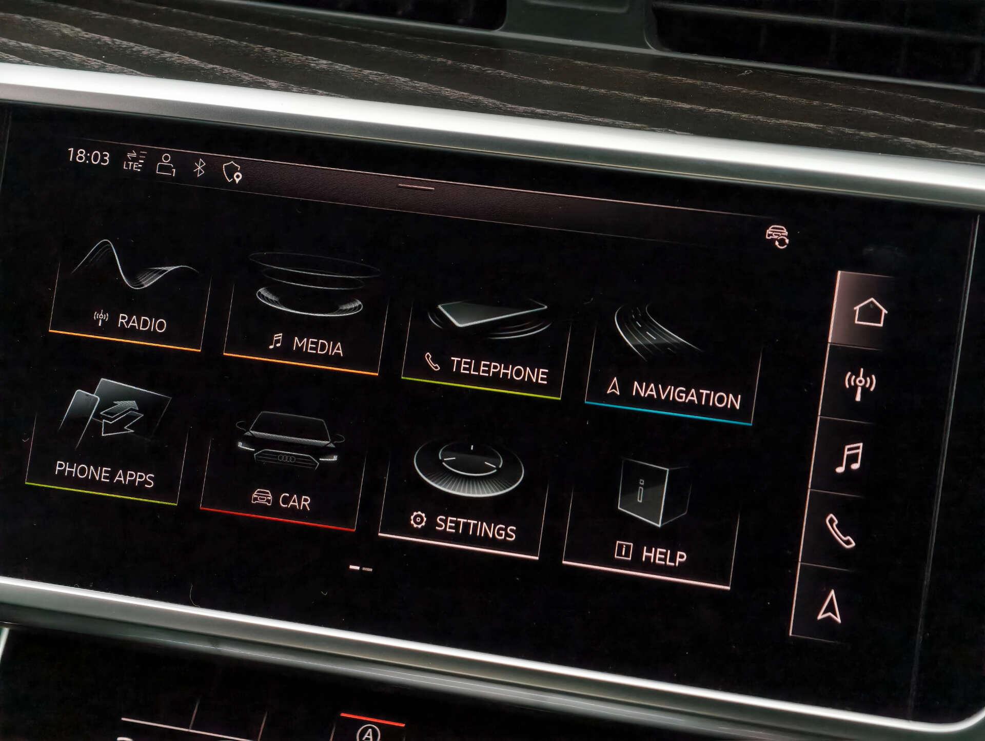 Audi S6 Avant view 43