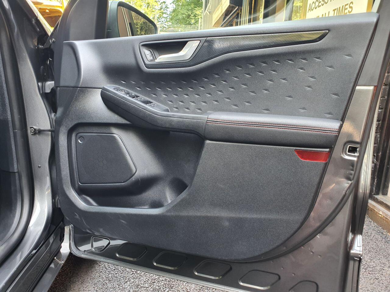 Ford Kuga view 14