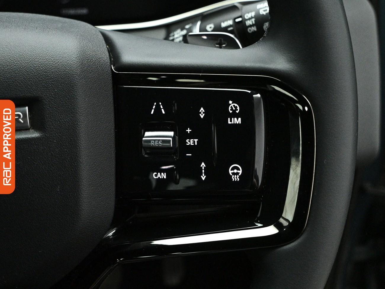 Land Rover Range Rover Evoque view 23