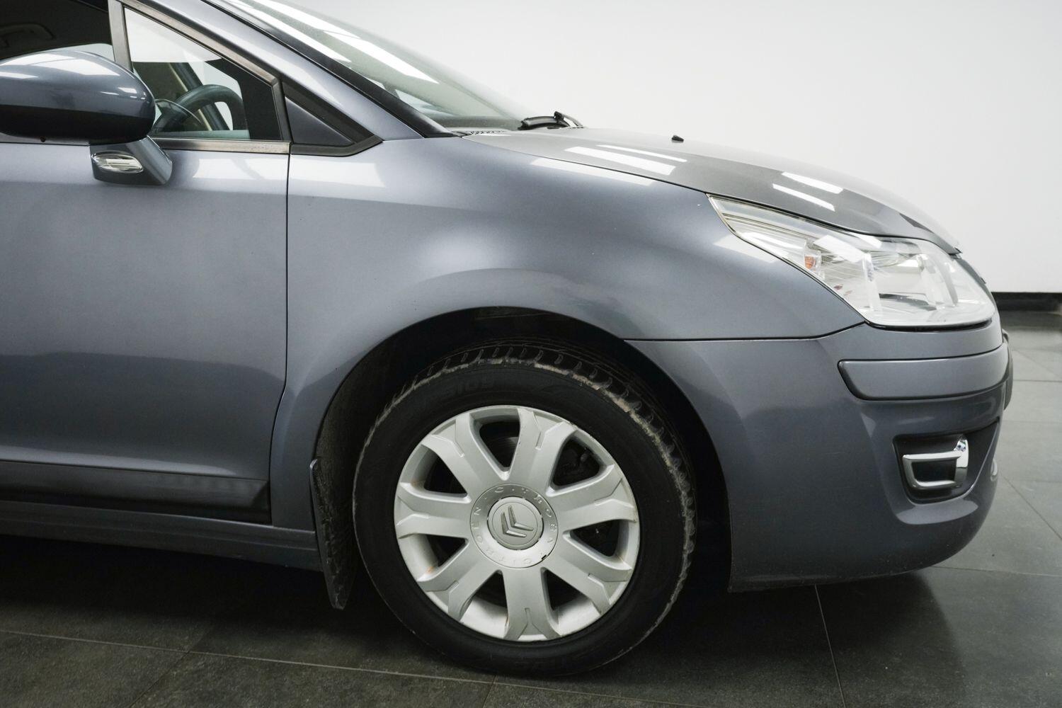 Citroen C4 view 16