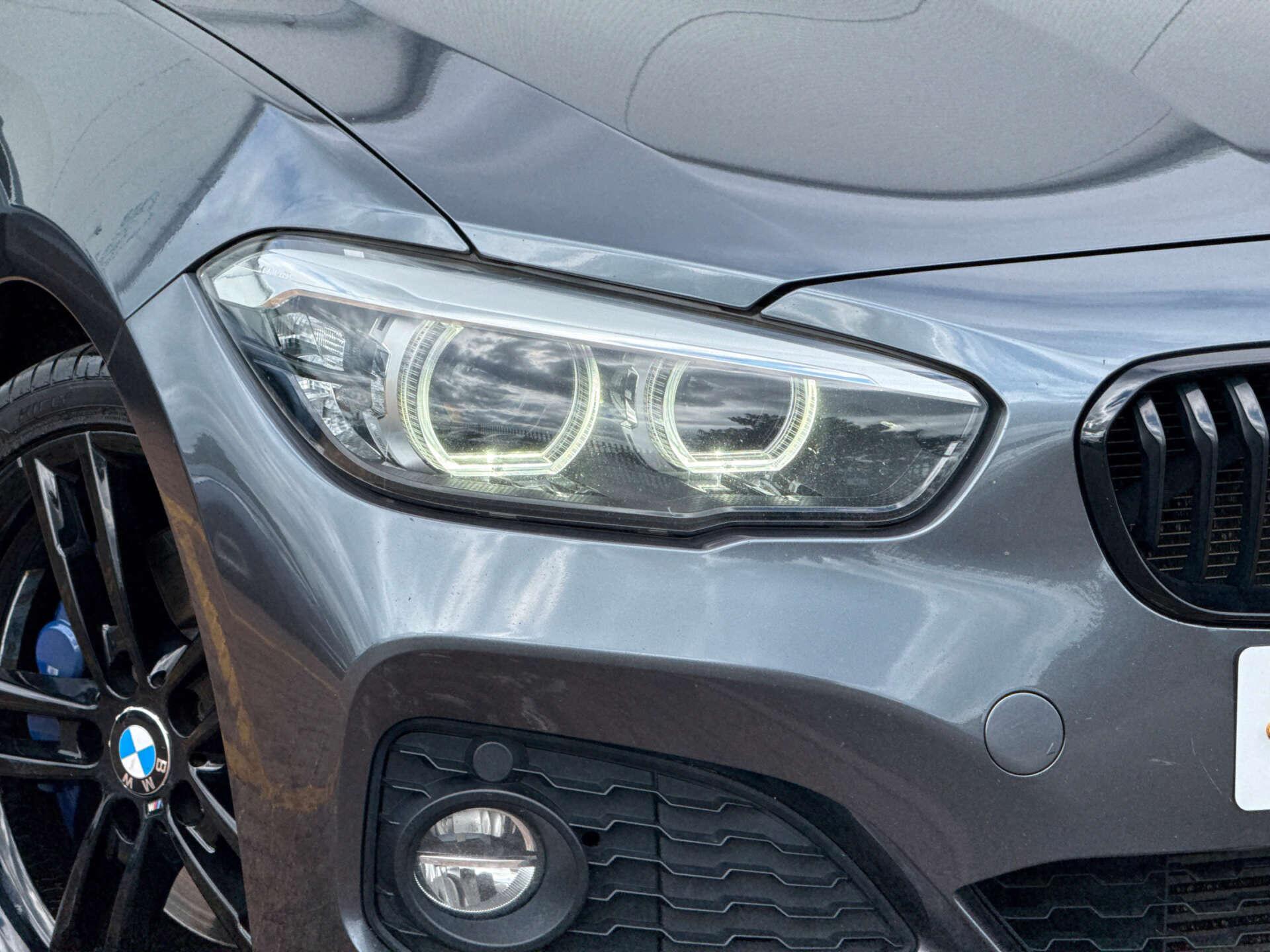 BMW 1 Series view 23