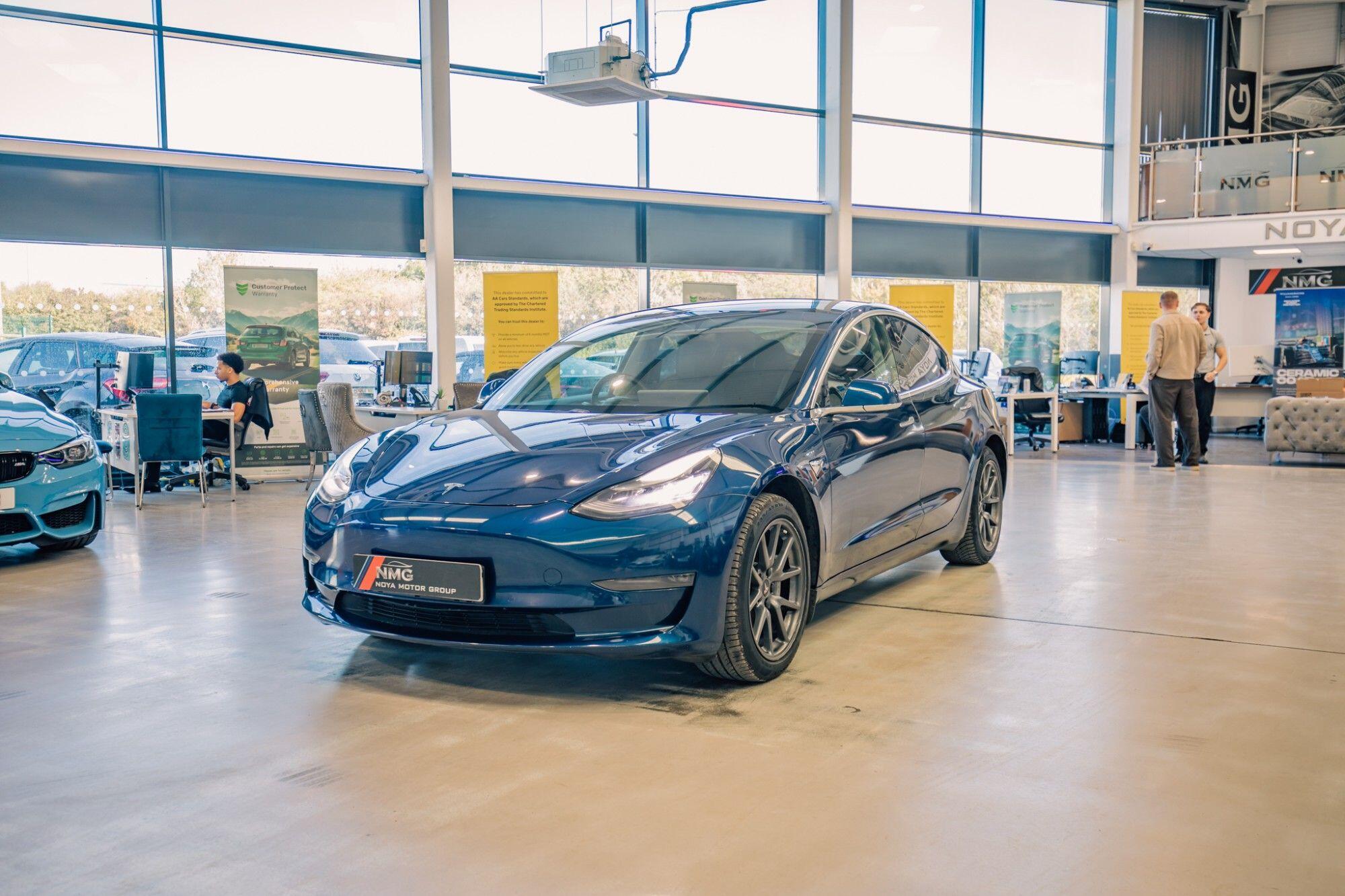 Tesla Model 3 view 22