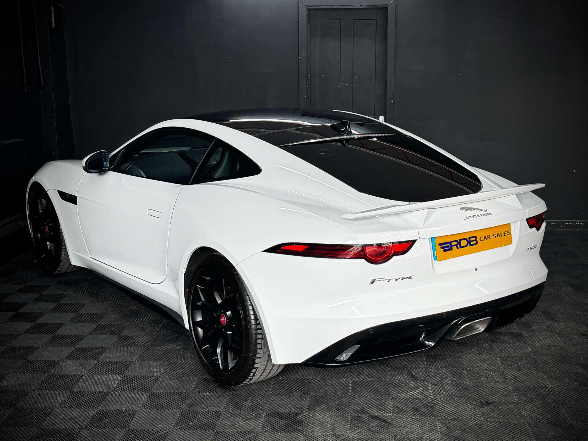 Jaguar F-Type view 30