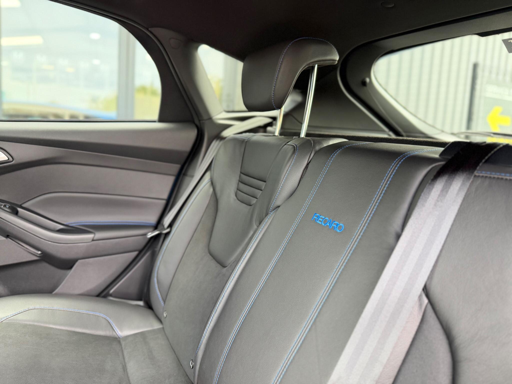 Ford Focus view 56