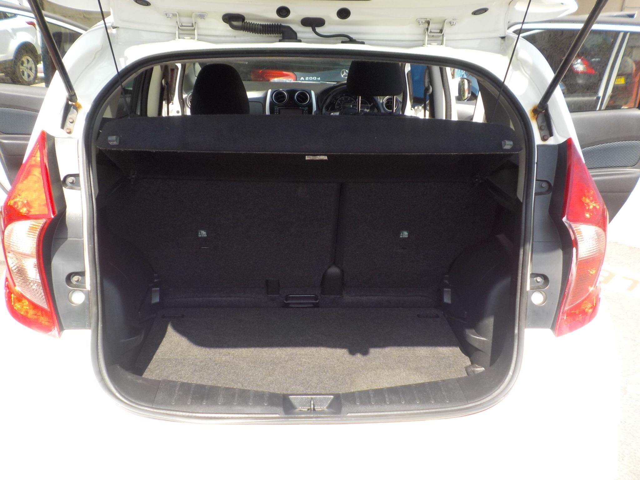 Nissan Note 1.2 12V Acenta Premium Euro 5 (s/s) 5dr
