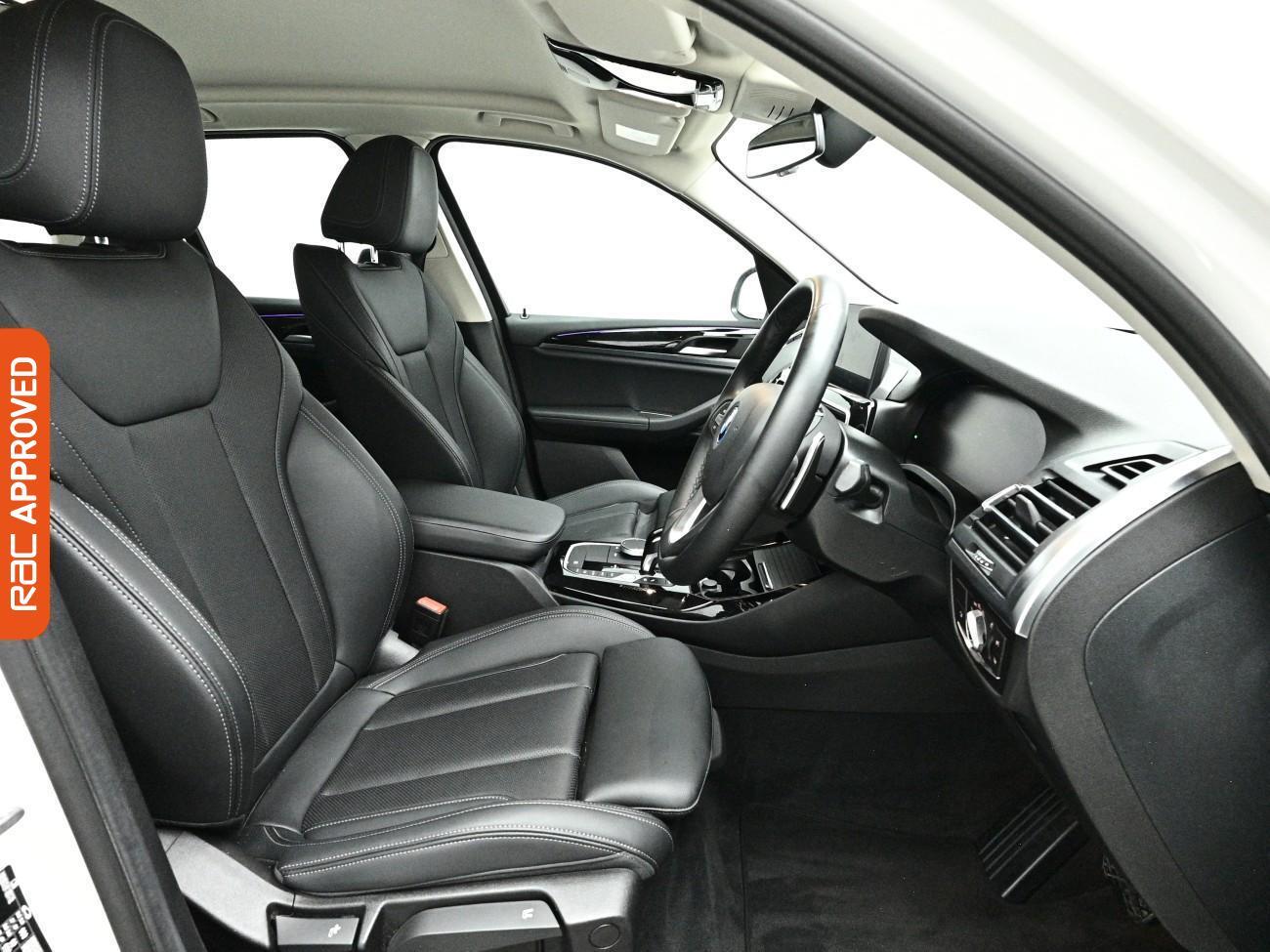BMW X3 view 12