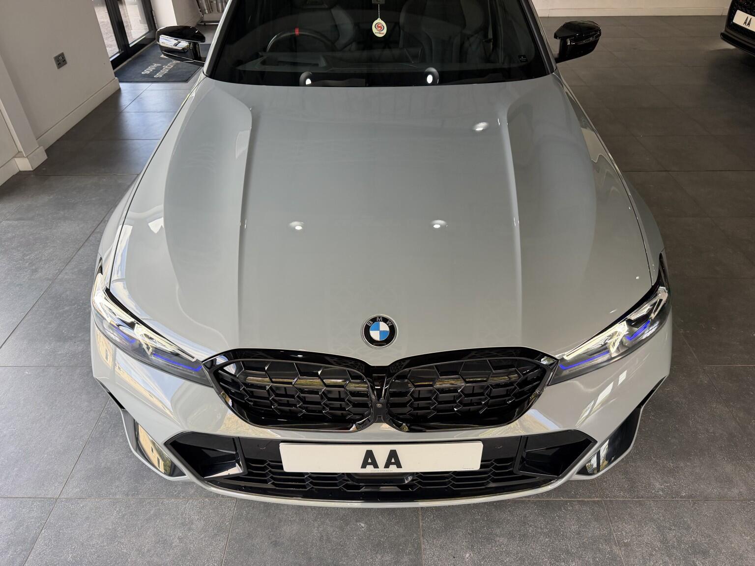 BMW 3 Series view 40