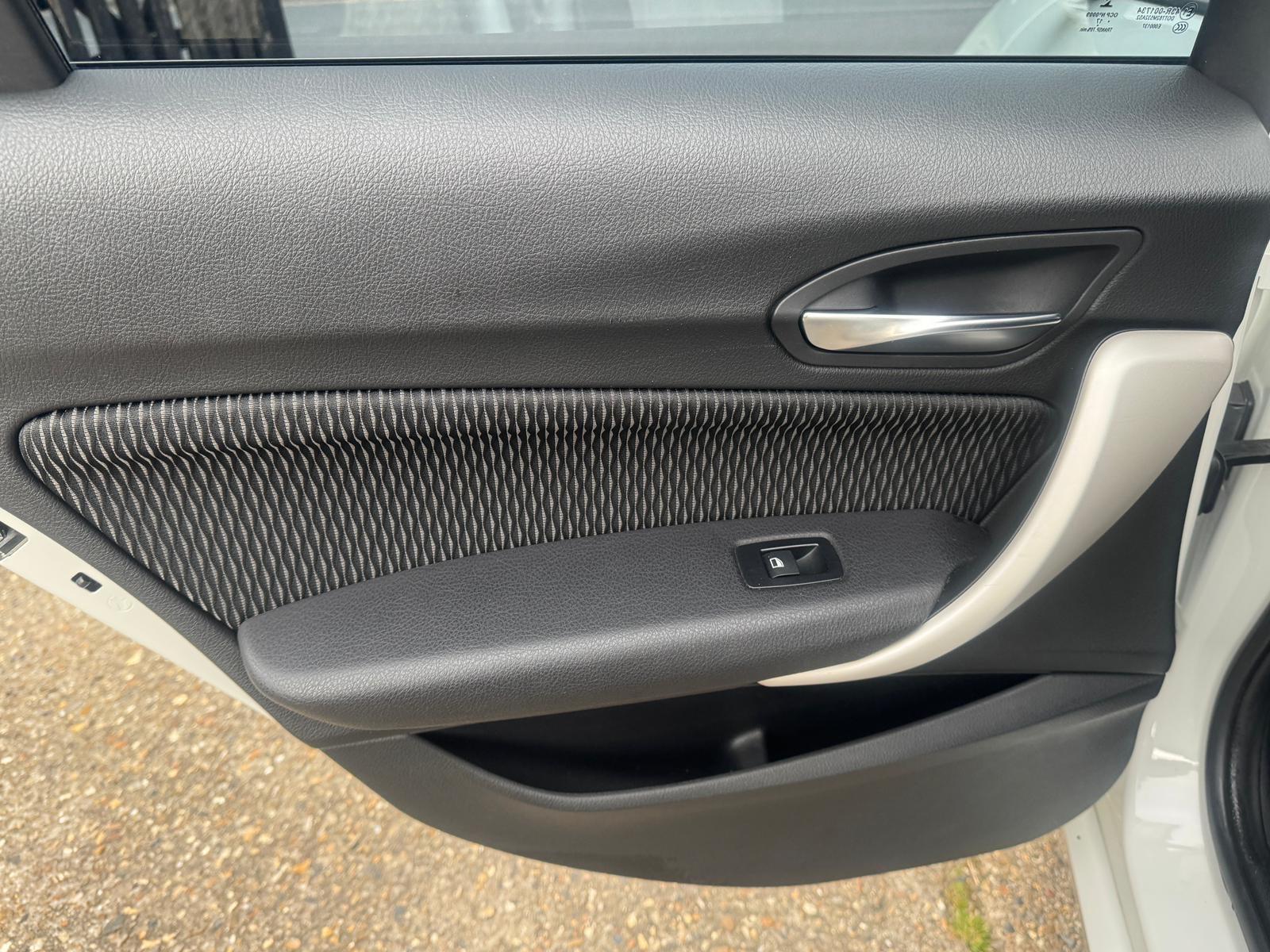 BMW 1 Series view 38