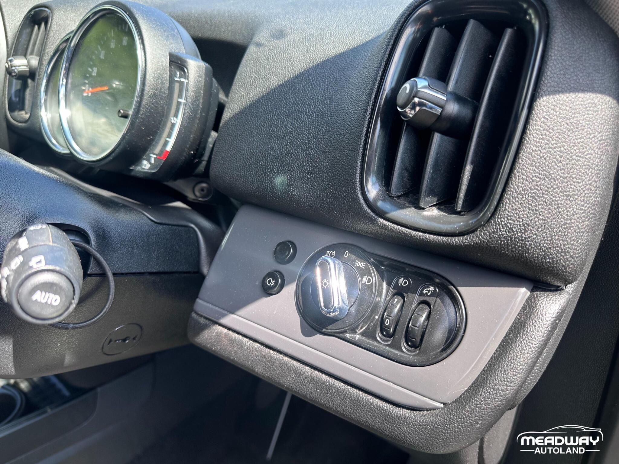 Mini Countryman view 41