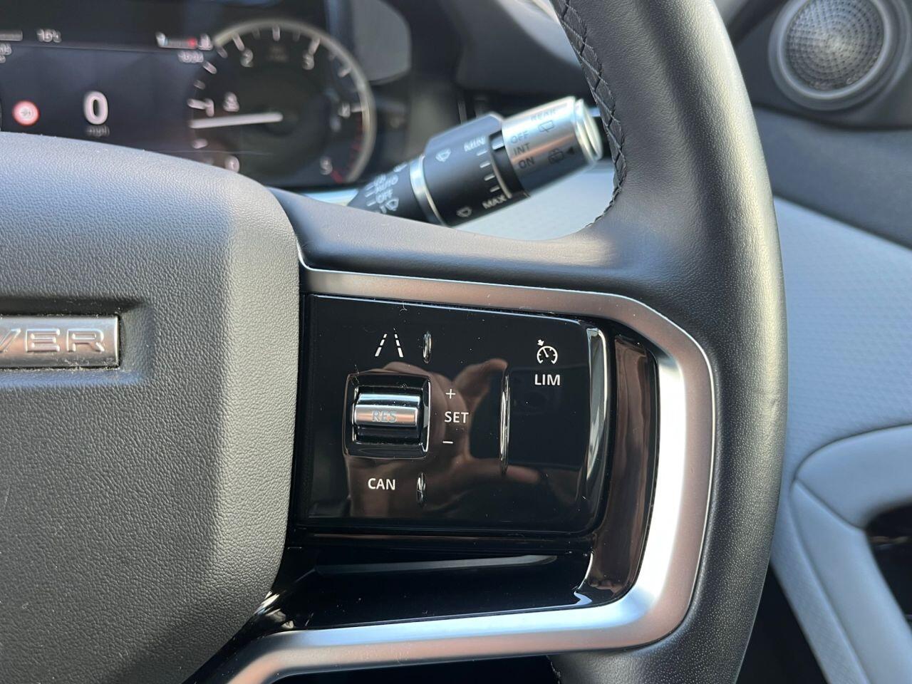 Land Rover Range Rover Evoque view 41