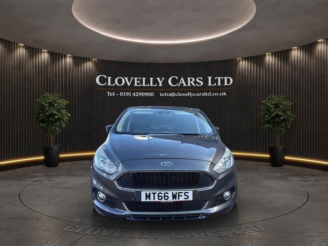 Ford S-Max view 2