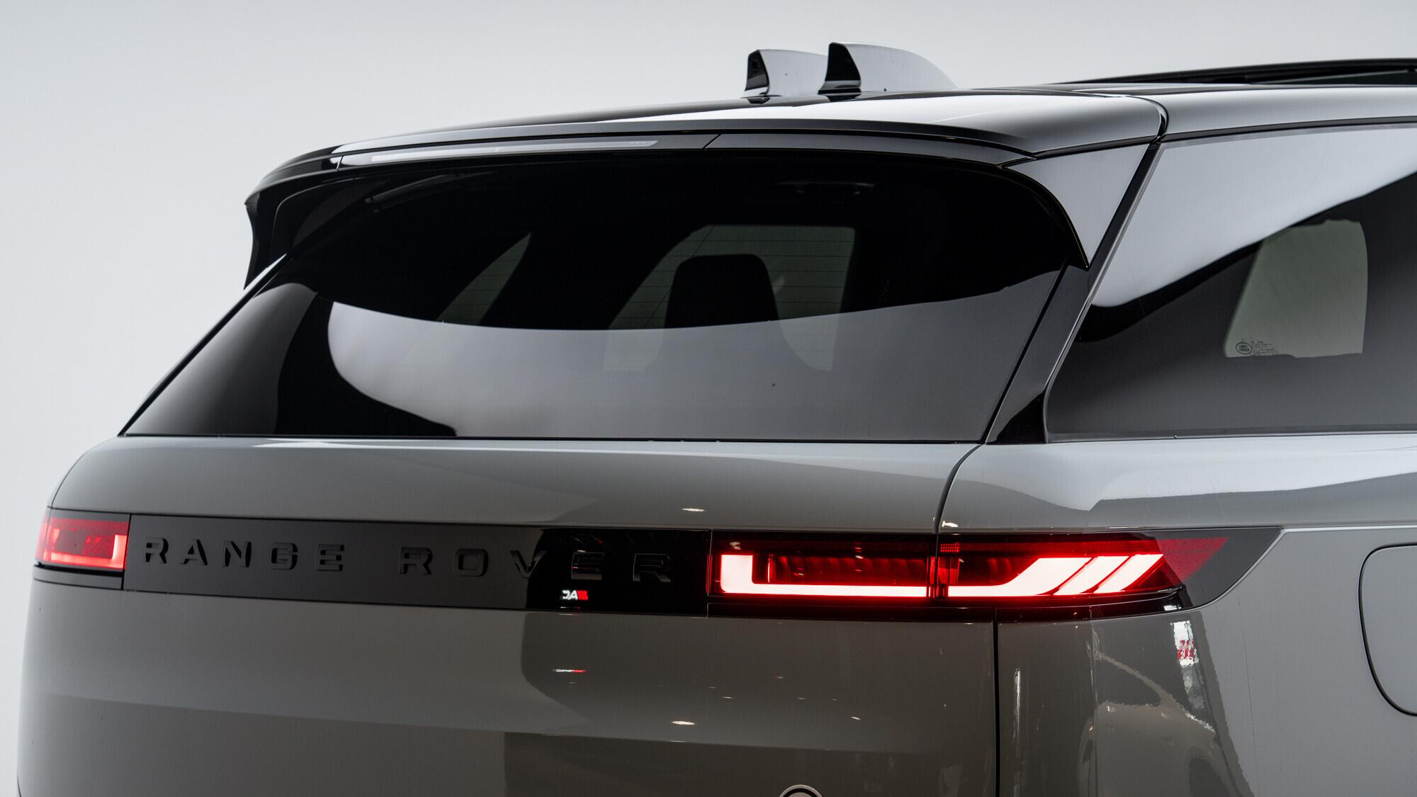 Land Rover Range Rover Sport view 18