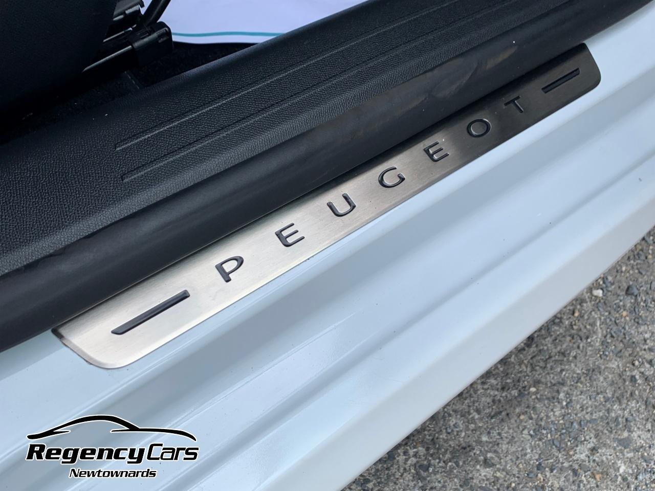 Peugeot 208 view 21