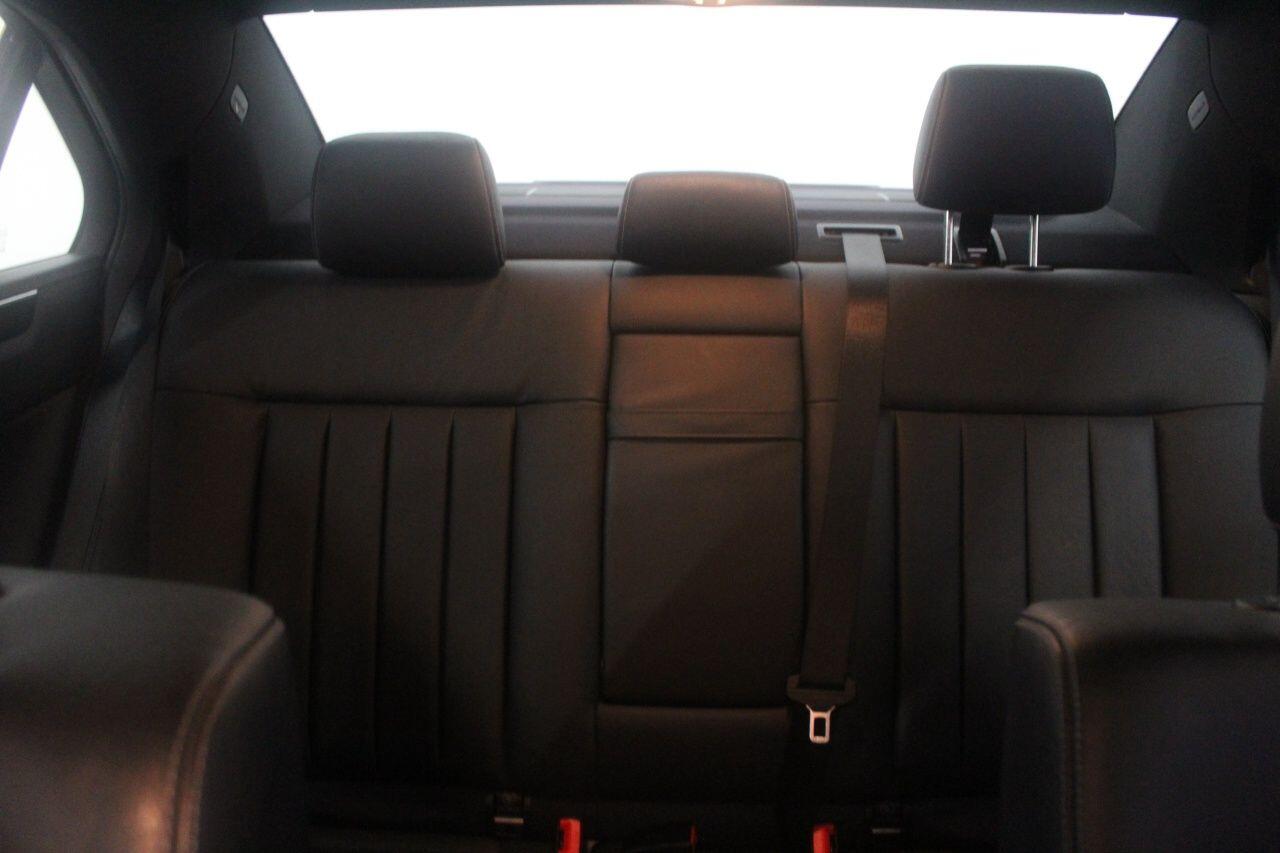 Mercedes-Benz E-Class view 52