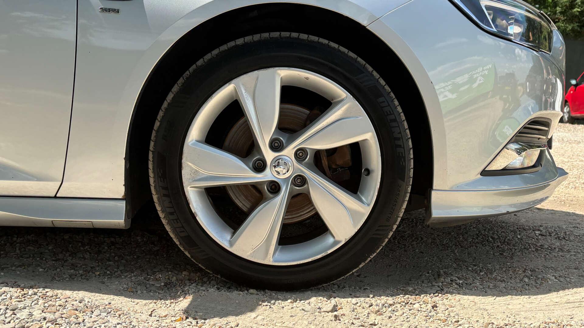 Vauxhall Insignia view 38