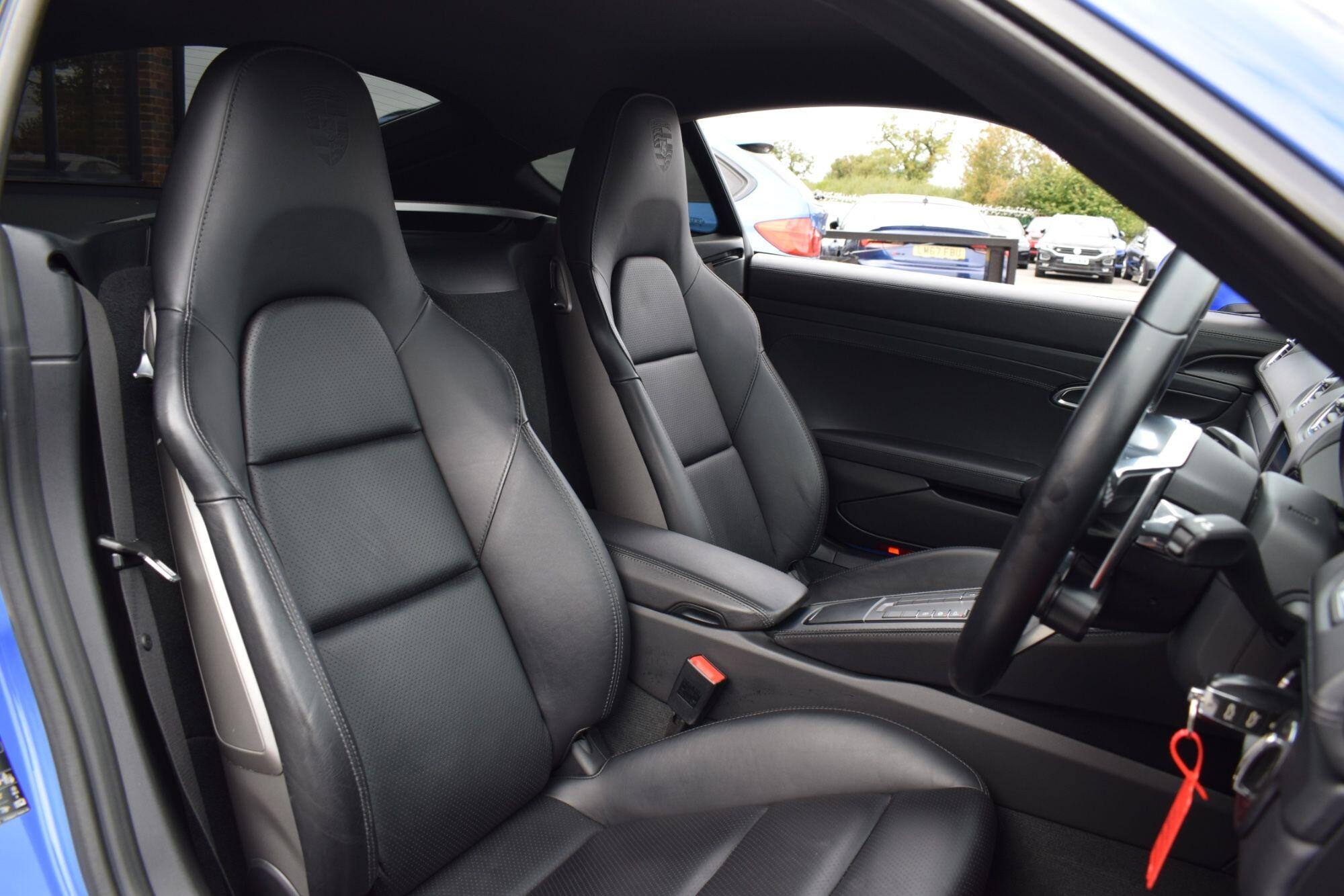 Porsche Cayman view 15