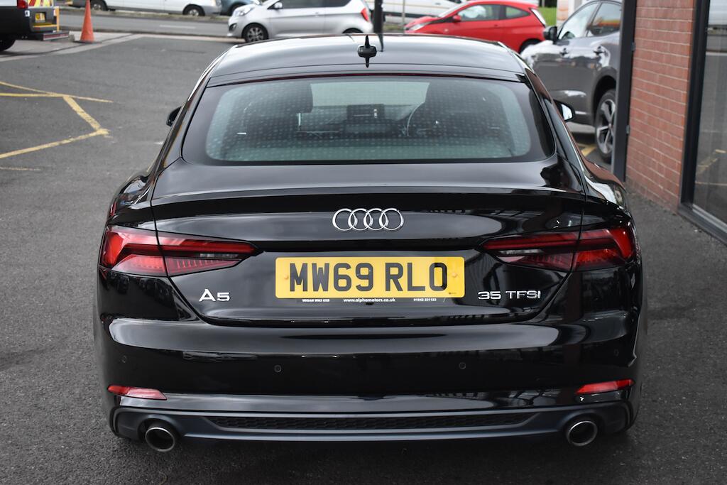 Audi A5 view 8