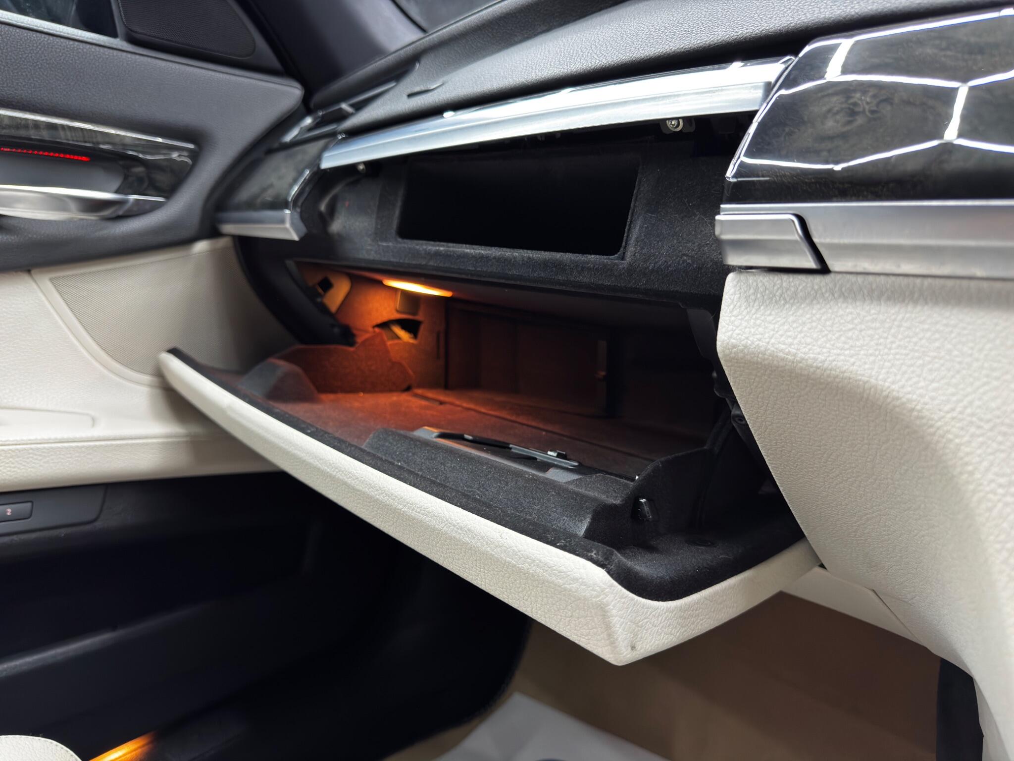 BMW 7 Series view 40