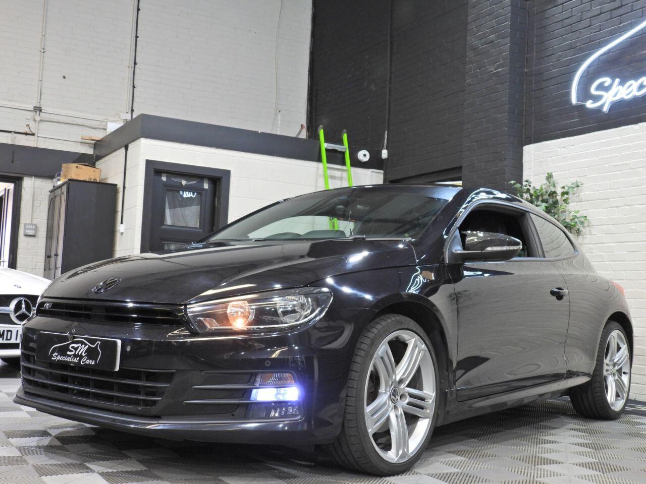 Volkswagen Scirocco view 3