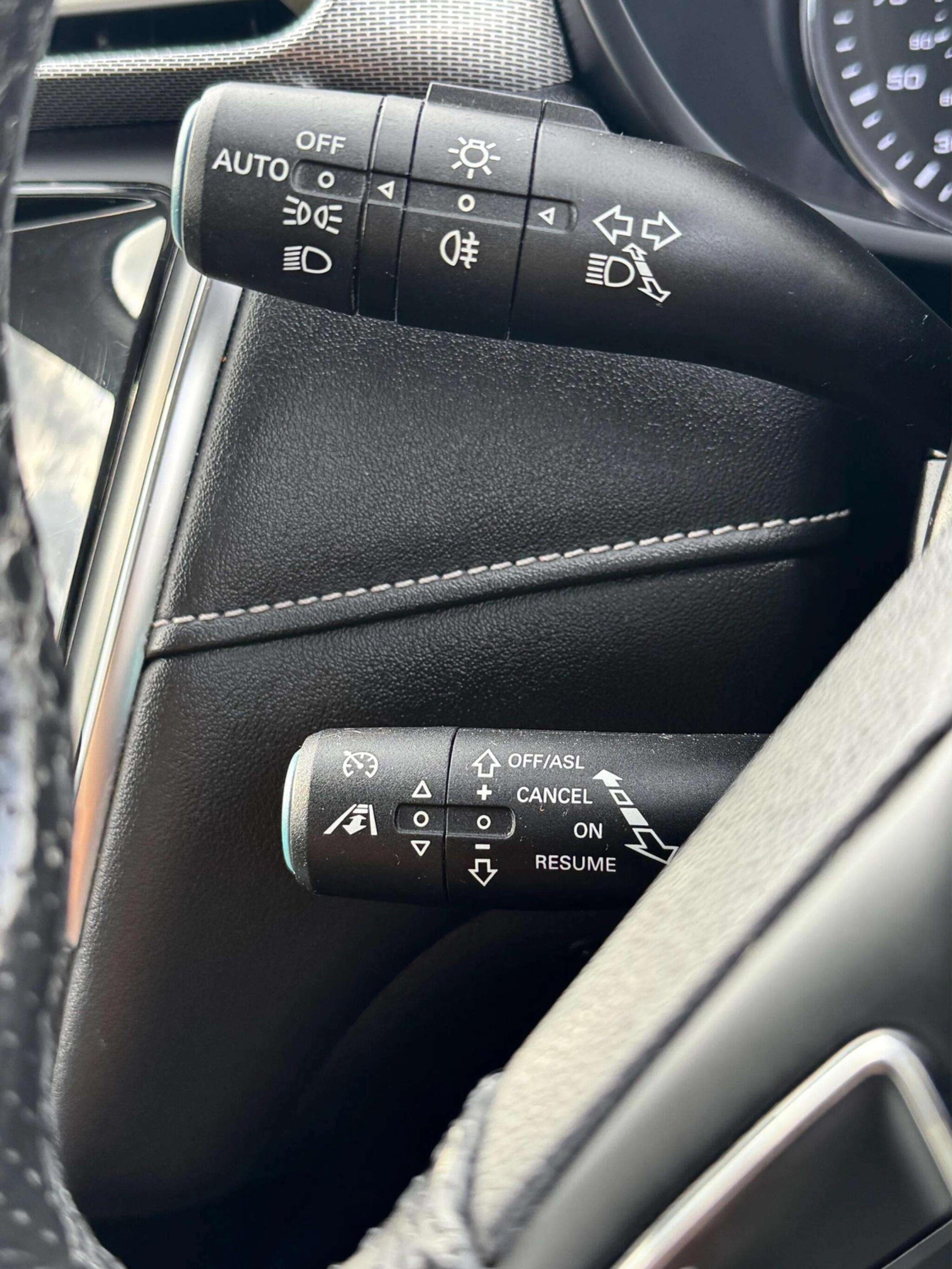 MG MG5 view 53