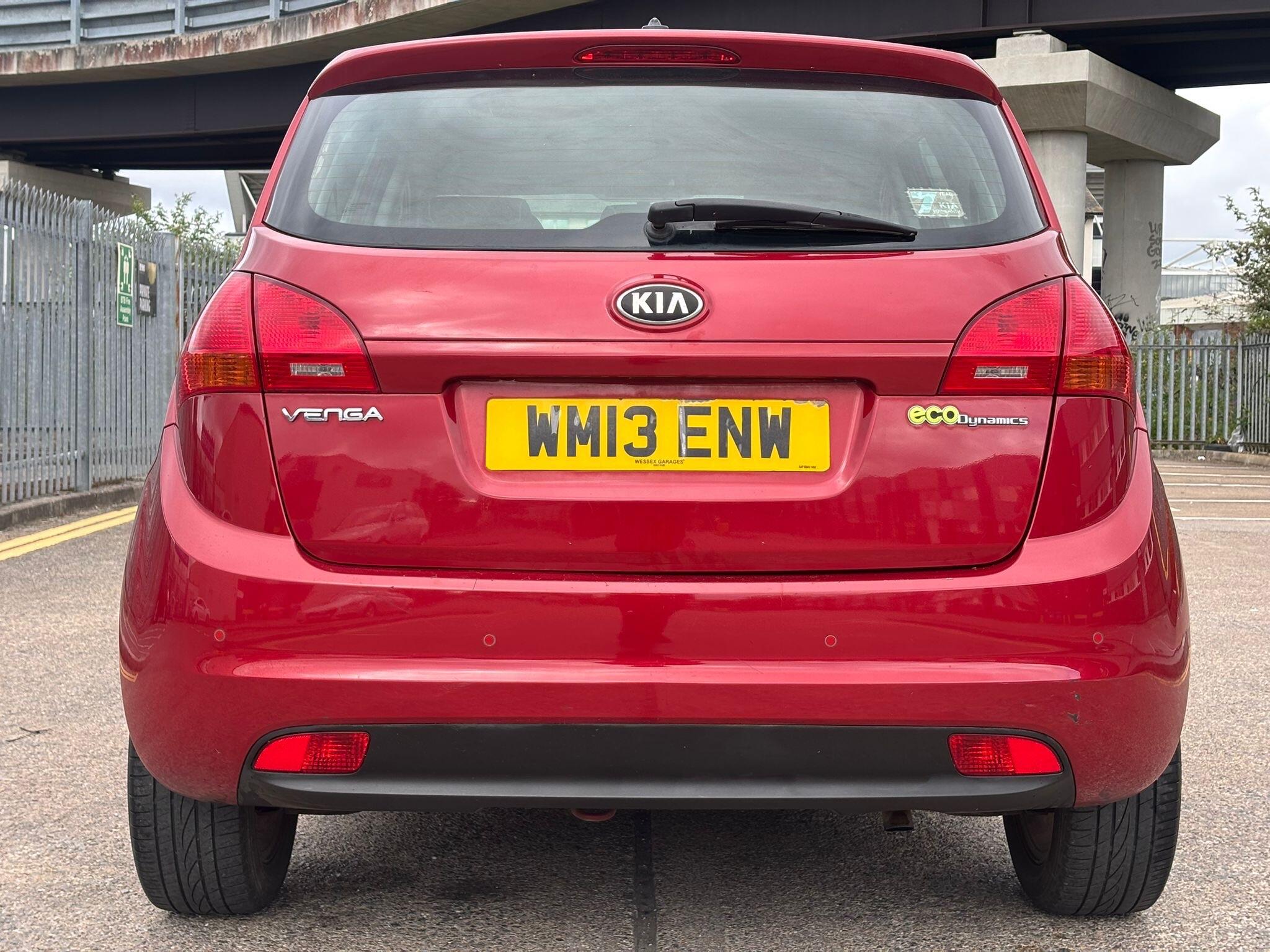 Kia Venga view 12