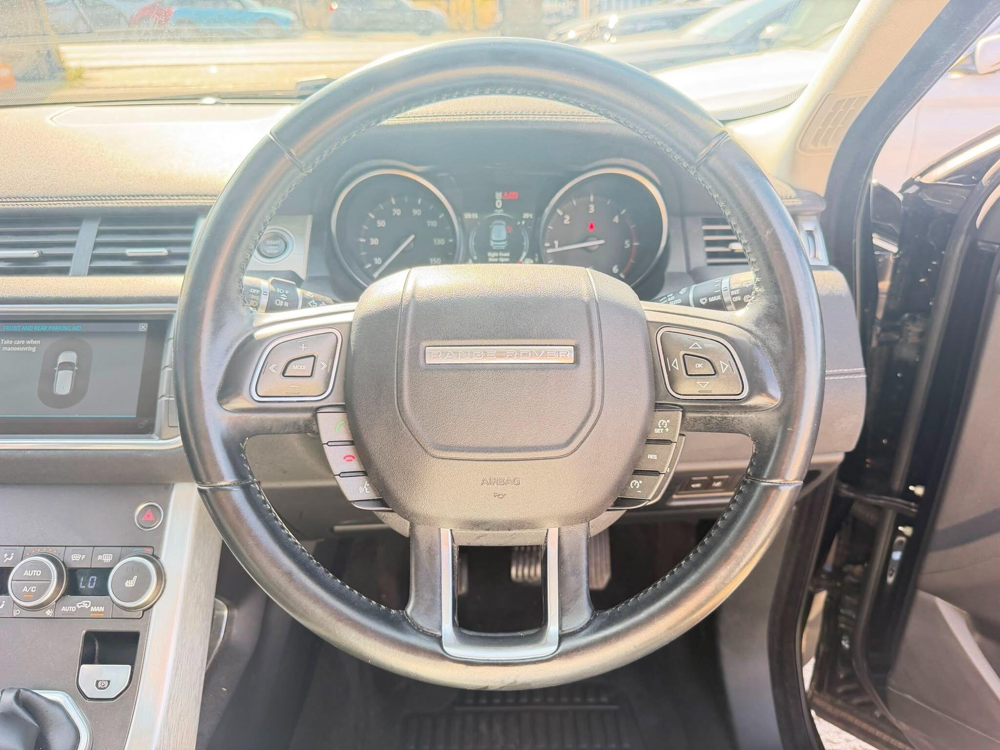 Land Rover Range Rover Evoque view 29