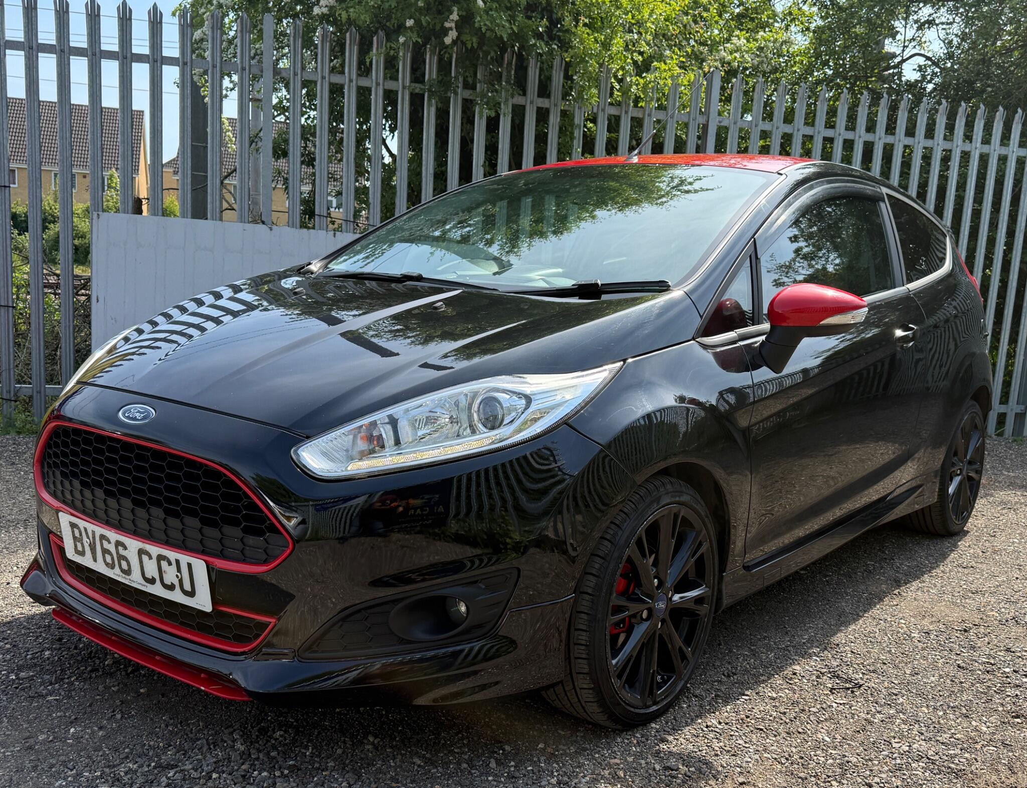 2016 Ford Fiesta image 3