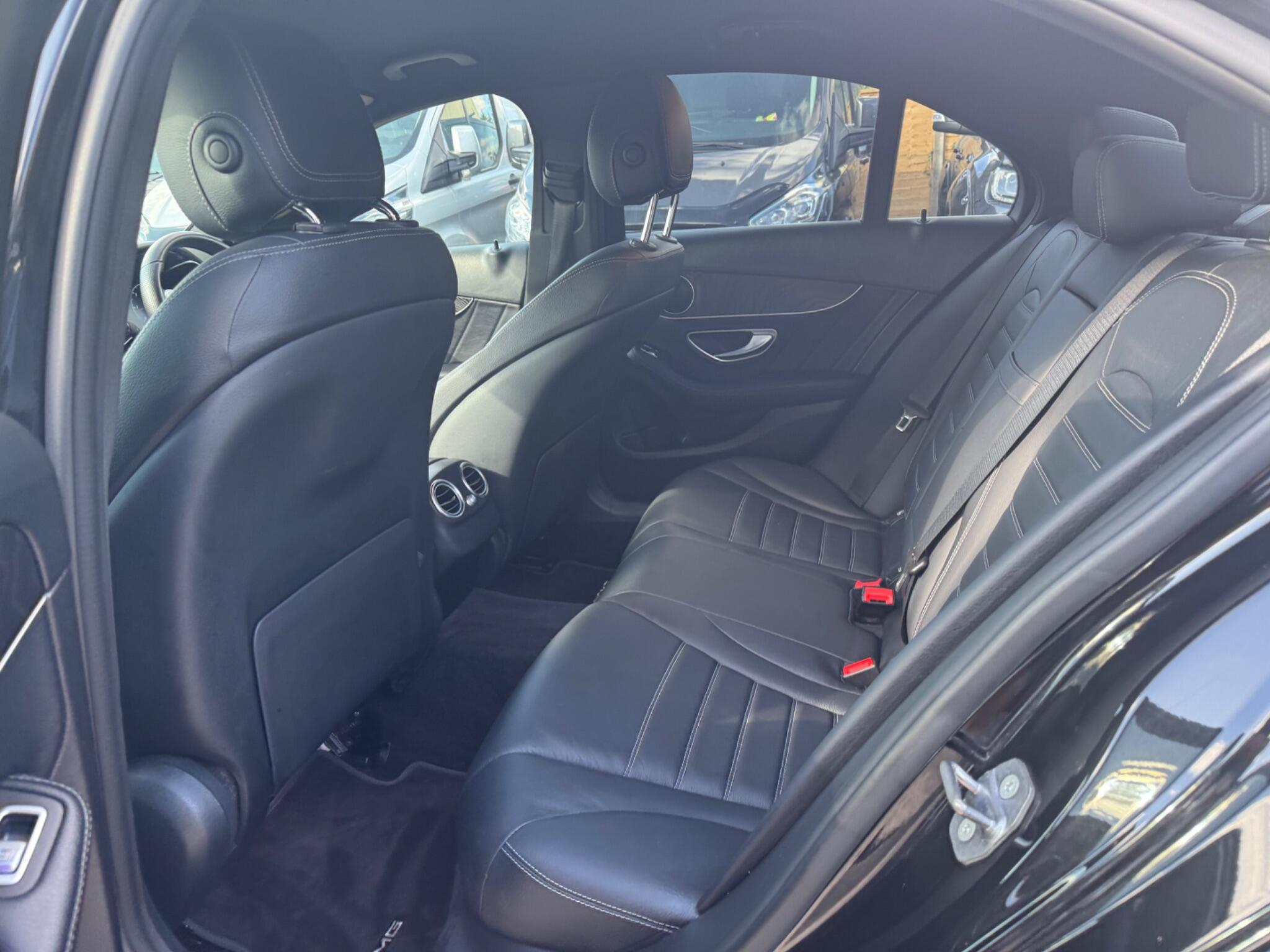 Mercedes-Benz C Class view 19