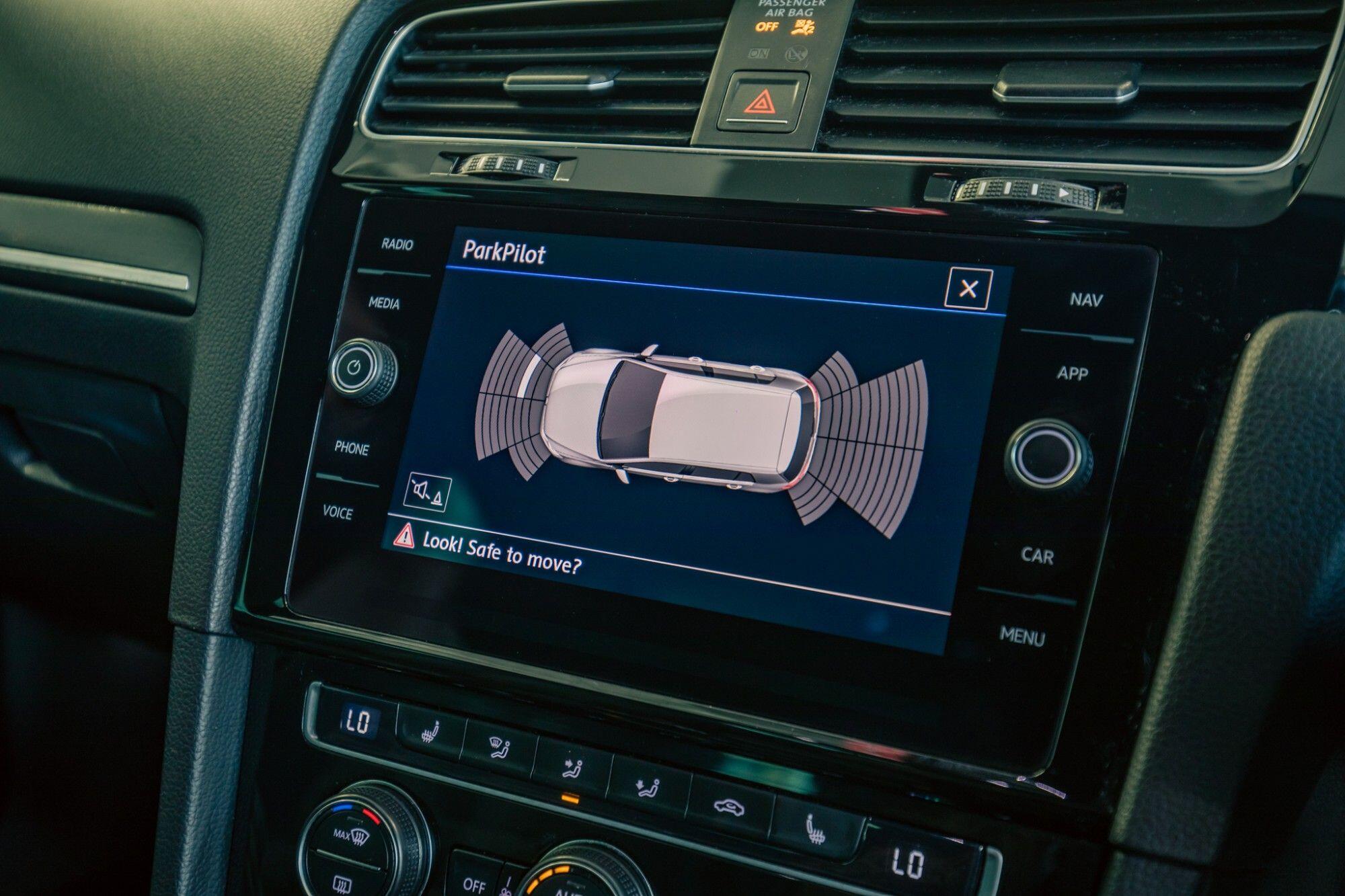 Volkswagen Golf view 15
