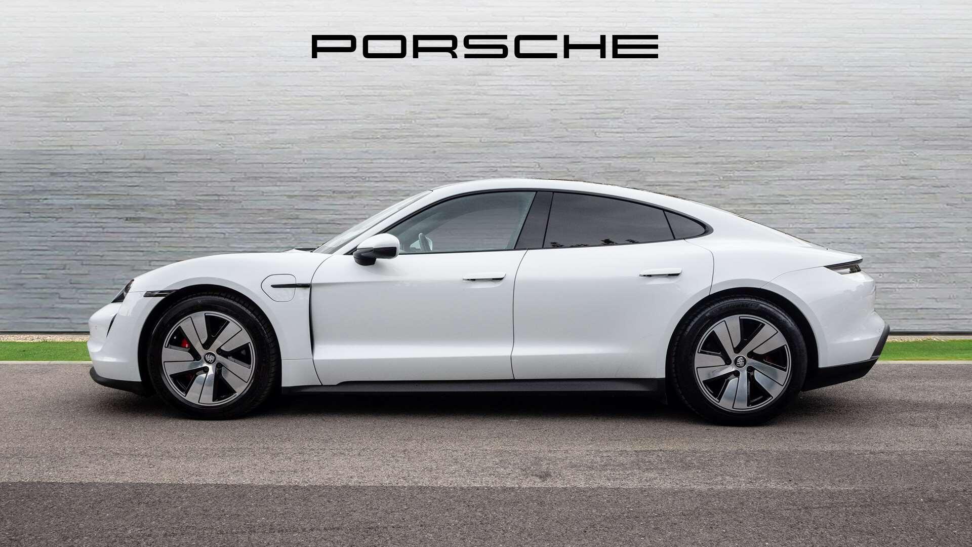 Porsche Taycan view 8