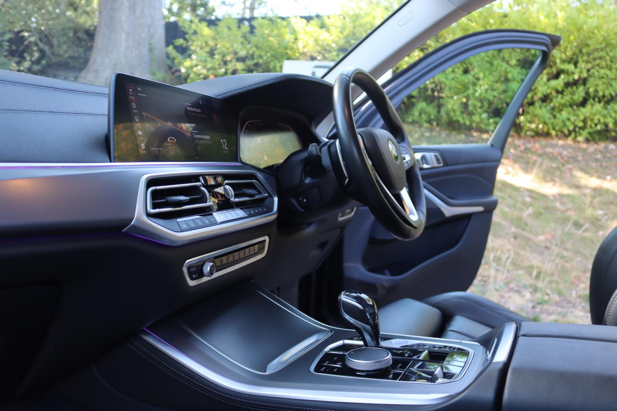 BMW X5 view 3