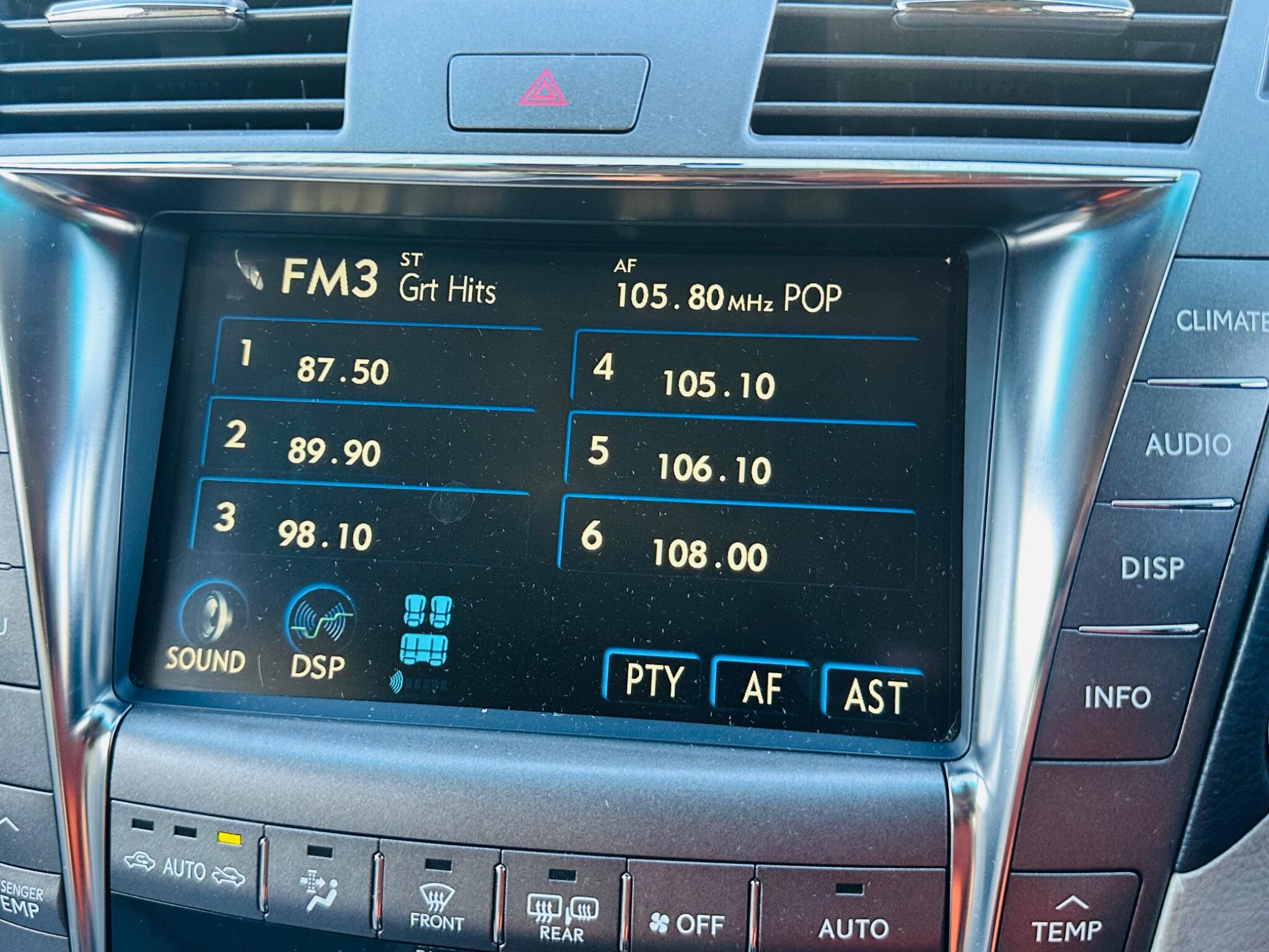 Lexus LS view 40