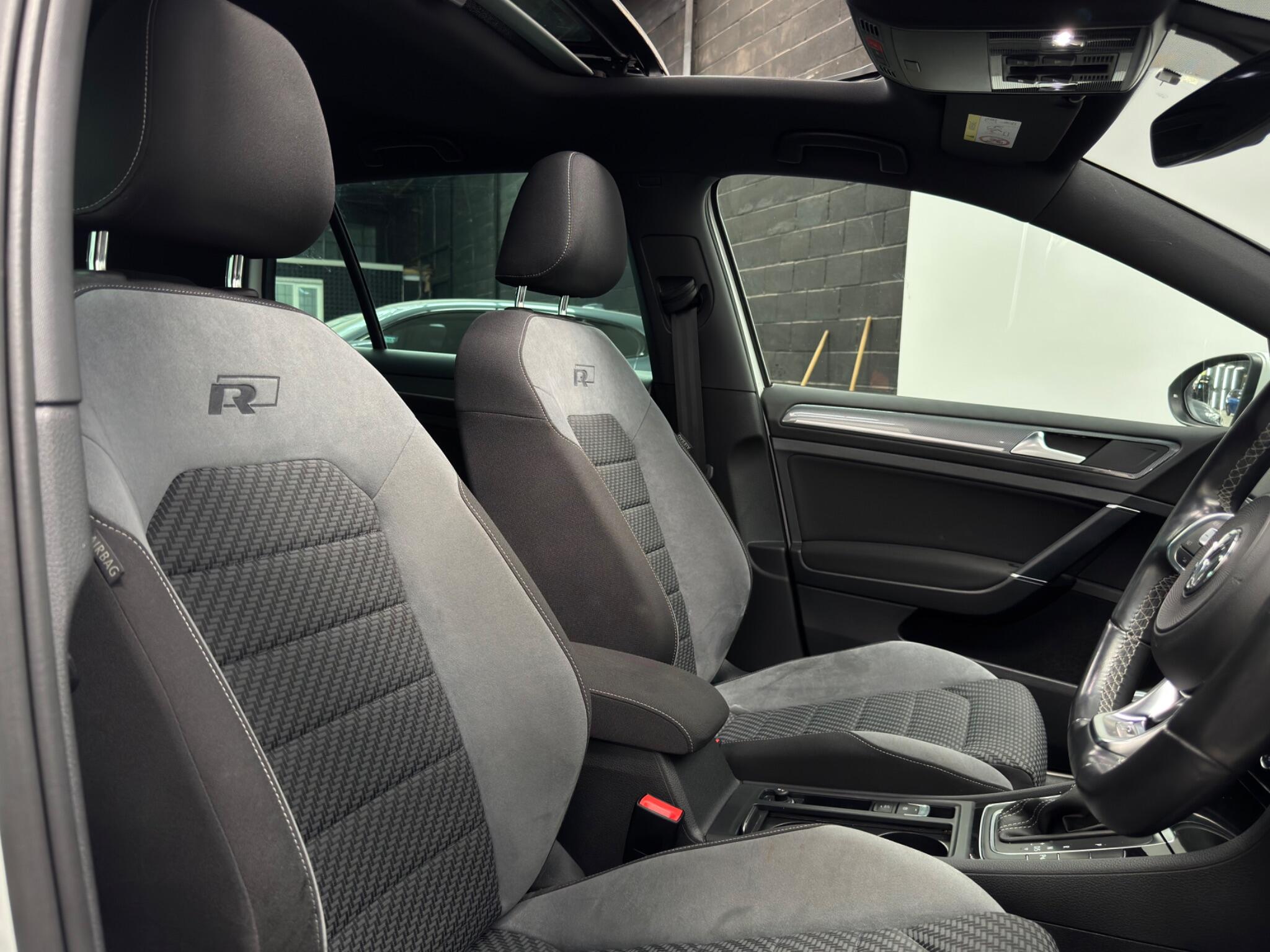 Volkswagen Golf view 16