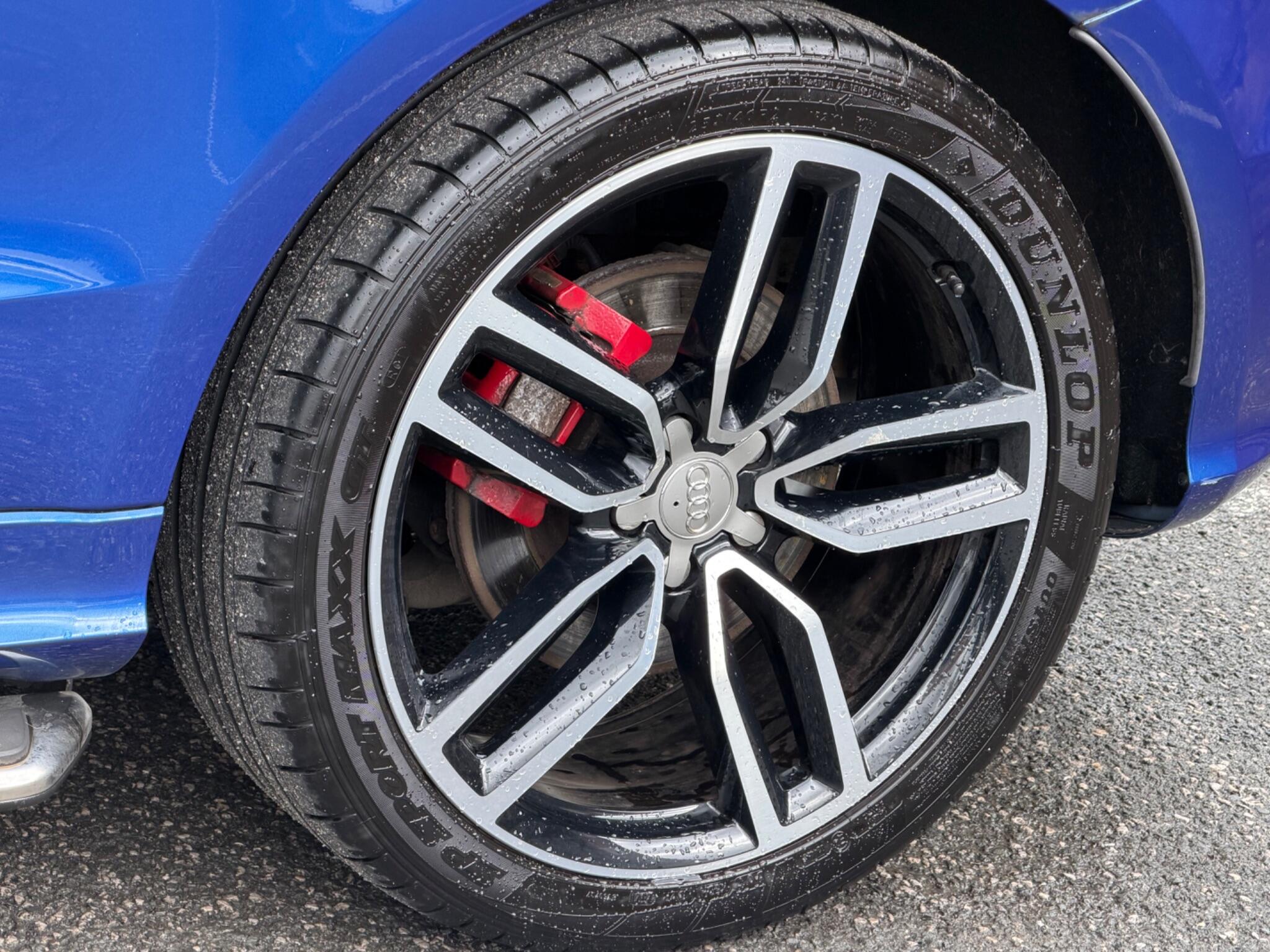 Audi SQ5 view 61