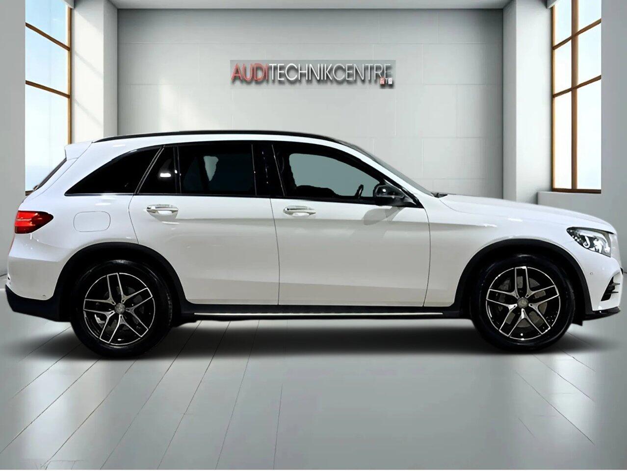 Mercedes-Benz GLC view 8